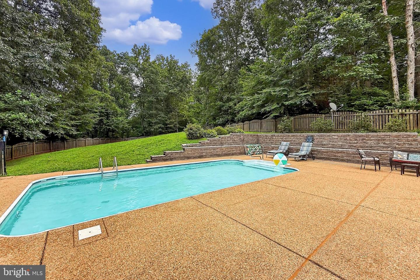 6913 MAZZEN CT, FREDERICKSBURG, Virginia 22407, 4 Bedrooms Bedrooms, ,3 BathroomsBathrooms,Residential,For sale,6913 MAZZEN CT,VASP2034752 MLS # VASP2034752