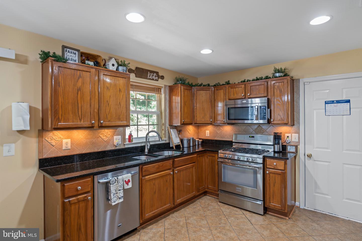 3084 PONY RIDGE TURN, DUMFRIES, Virginia 22026, 4 Bedrooms Bedrooms, ,2 BathroomsBathrooms,Residential,For sale,3084 PONY RIDGE TURN,VAPW2099644 MLS # VAPW2099644 3084 PONY RIDGE TURN, DUMFRIES, Virginia 22026, 4 Bedrooms Bedrooms, ,2 BathroomsBathrooms,Residential,For sale,3084 PONY RIDGE TURN,VAPW2099644 MLS # VAPW2099644