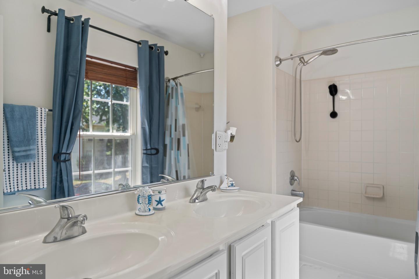 3084 PONY RIDGE TURN, DUMFRIES, Virginia 22026, 4 Bedrooms Bedrooms, ,2 BathroomsBathrooms,Residential,For sale,3084 PONY RIDGE TURN,VAPW2099644 MLS # VAPW2099644 3084 PONY RIDGE TURN, DUMFRIES, Virginia 22026, 4 Bedrooms Bedrooms, ,2 BathroomsBathrooms,Residential,For sale,3084 PONY RIDGE TURN,VAPW2099644 MLS # VAPW2099644