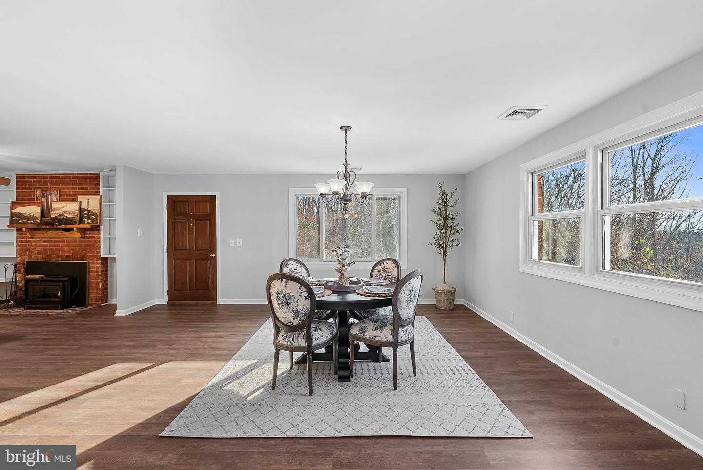5260 DAPPLE LN, WARRENTON, Virginia 20187, 3 Bedrooms Bedrooms, ,2 BathroomsBathrooms,Residential,For sale,5260 DAPPLE LN,VAFQ2017550 MLS # VAFQ2017550