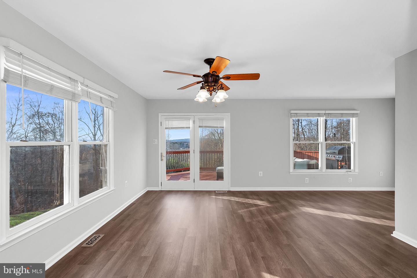 5260 DAPPLE LN, WARRENTON, Virginia 20187, 3 Bedrooms Bedrooms, ,2 BathroomsBathrooms,Residential,For sale,5260 DAPPLE LN,VAFQ2017550 MLS # VAFQ2017550