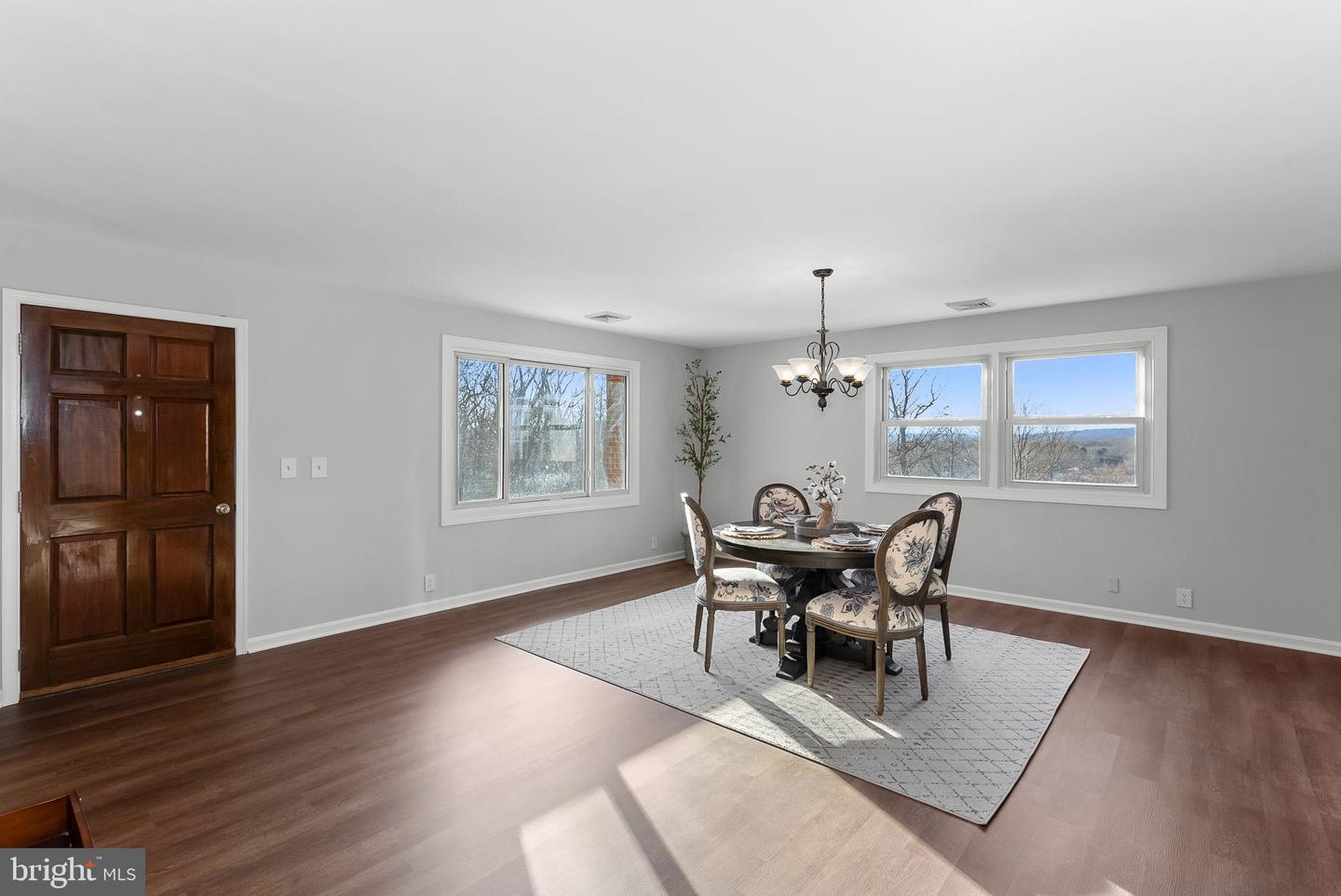 5260 DAPPLE LN, WARRENTON, Virginia 20187, 3 Bedrooms Bedrooms, ,2 BathroomsBathrooms,Residential,For sale,5260 DAPPLE LN,VAFQ2017550 MLS # VAFQ2017550