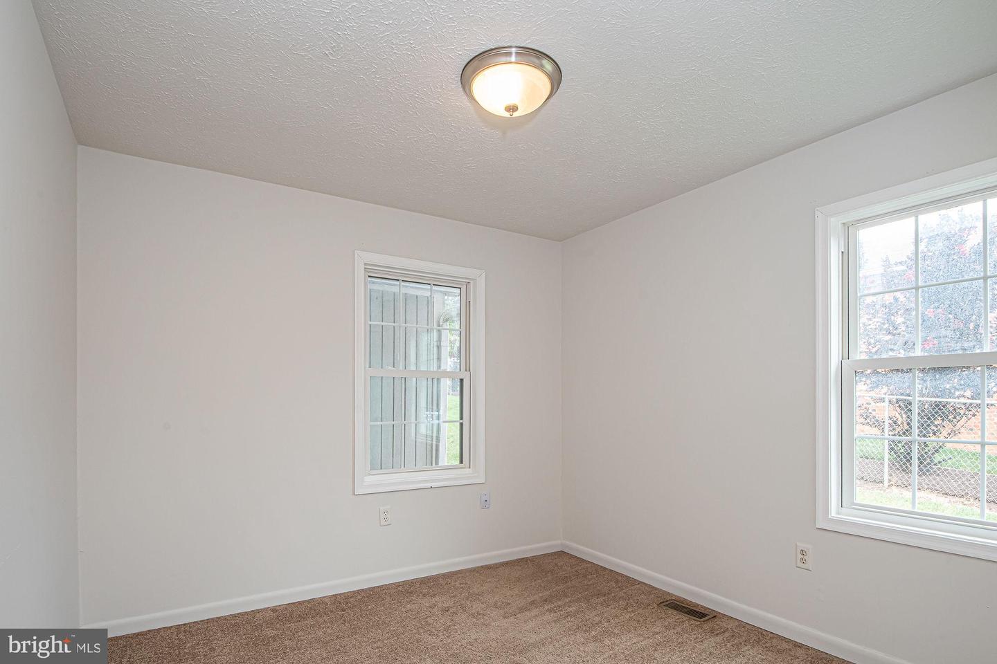 124 E 15TH ST, FRONT ROYAL, Virginia 22630, 3 Bedrooms Bedrooms, ,1 BathroomBathrooms,Residential,For sale,124 E 15TH ST,VAWR2011768 MLS # VAWR2011768