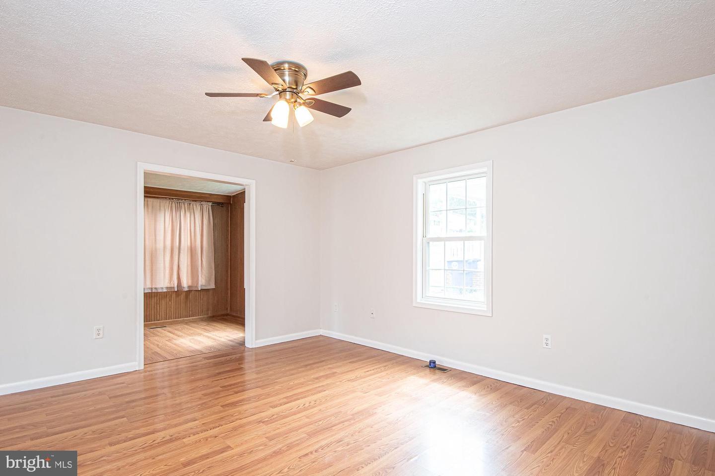 124 E 15TH ST, FRONT ROYAL, Virginia 22630, 3 Bedrooms Bedrooms, ,1 BathroomBathrooms,Residential,For sale,124 E 15TH ST,VAWR2011768 MLS # VAWR2011768