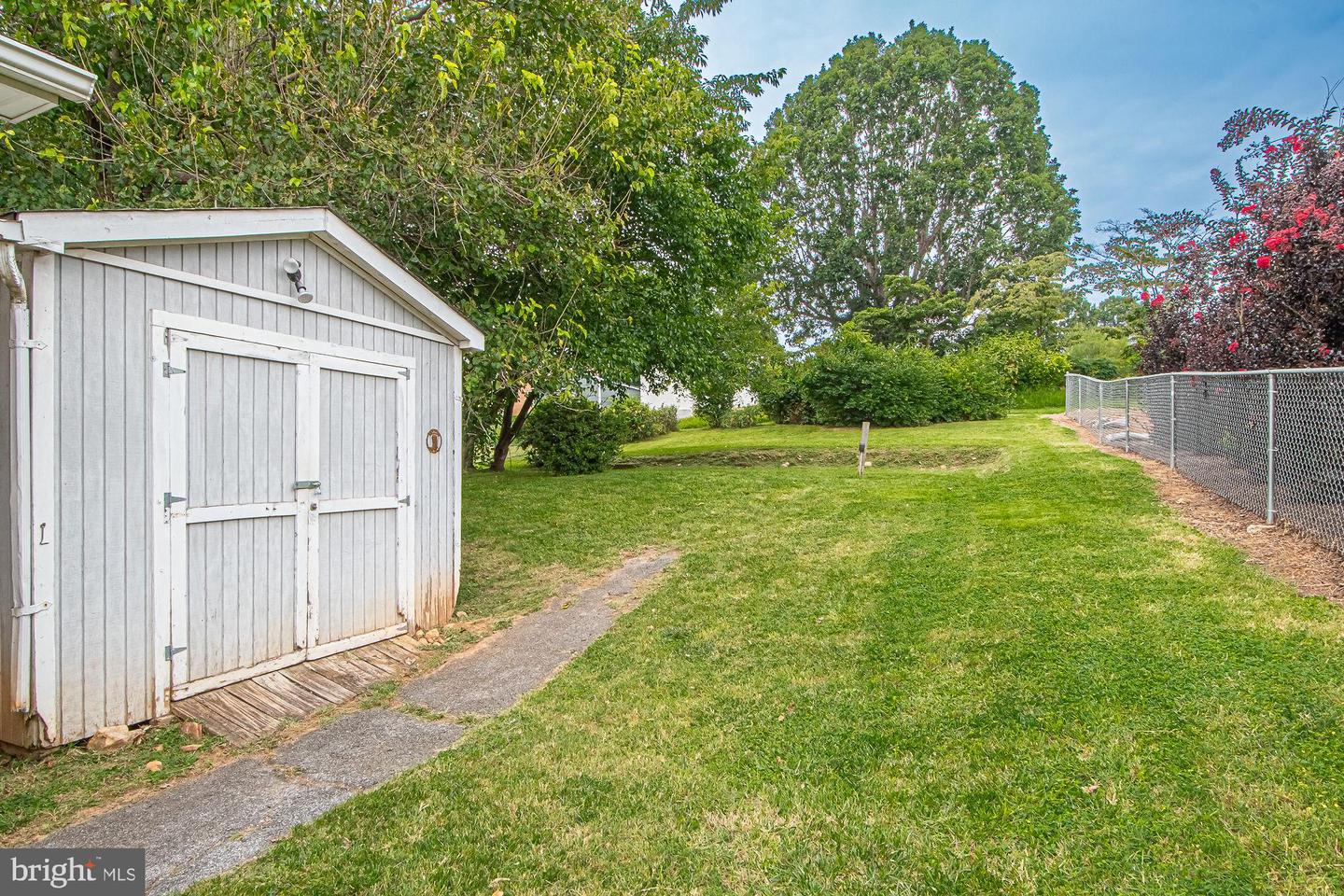 124 E 15TH ST, FRONT ROYAL, Virginia 22630, 3 Bedrooms Bedrooms, ,1 BathroomBathrooms,Residential,For sale,124 E 15TH ST,VAWR2011768 MLS # VAWR2011768