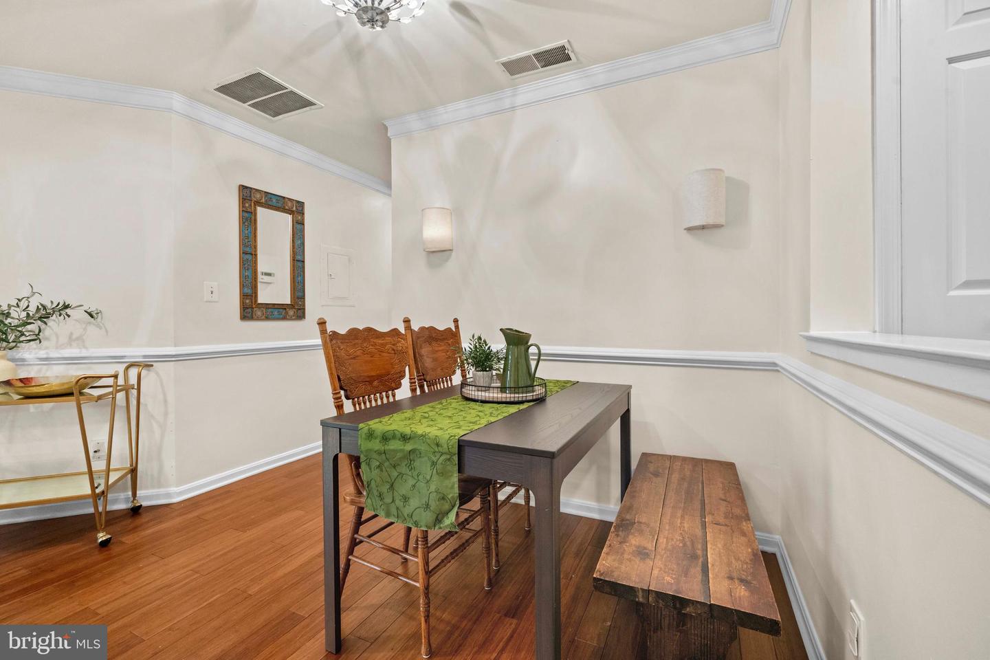244 S REYNOLDS ST #201, ALEXANDRIA, Virginia 22304, 2 Bedrooms Bedrooms, ,2 BathroomsBathrooms,Residential,For sale,244 S REYNOLDS ST #201,VAAX2047732 MLS # VAAX2047732