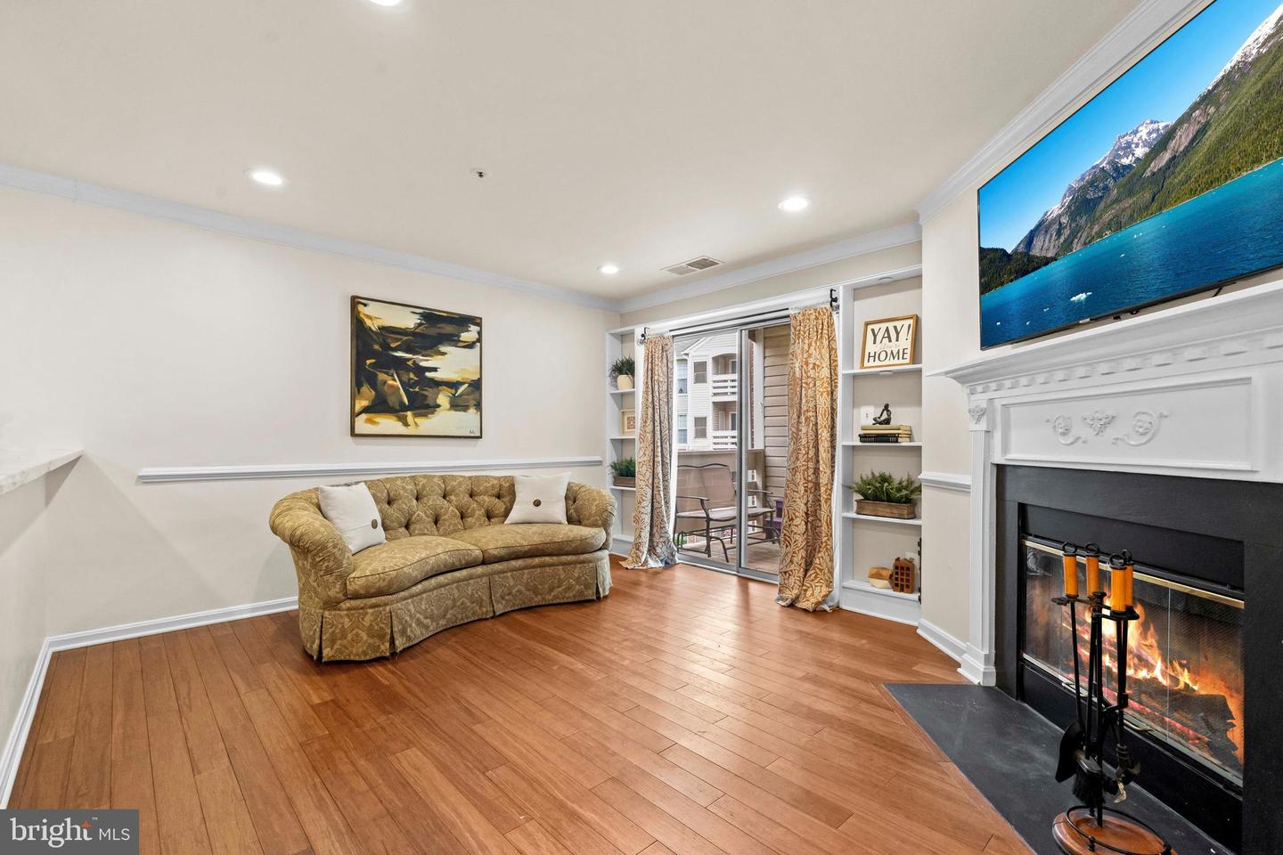 244 S REYNOLDS ST #201, ALEXANDRIA, Virginia 22304, 2 Bedrooms Bedrooms, ,2 BathroomsBathrooms,Residential,For sale,244 S REYNOLDS ST #201,VAAX2047732 MLS # VAAX2047732