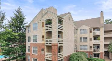 244 S REYNOLDS ST #201, ALEXANDRIA, Virginia 22304, 2 Bedrooms Bedrooms, ,2 BathroomsBathrooms,Residential,For sale,244 S REYNOLDS ST #201,VAAX2047732 MLS # VAAX2047732