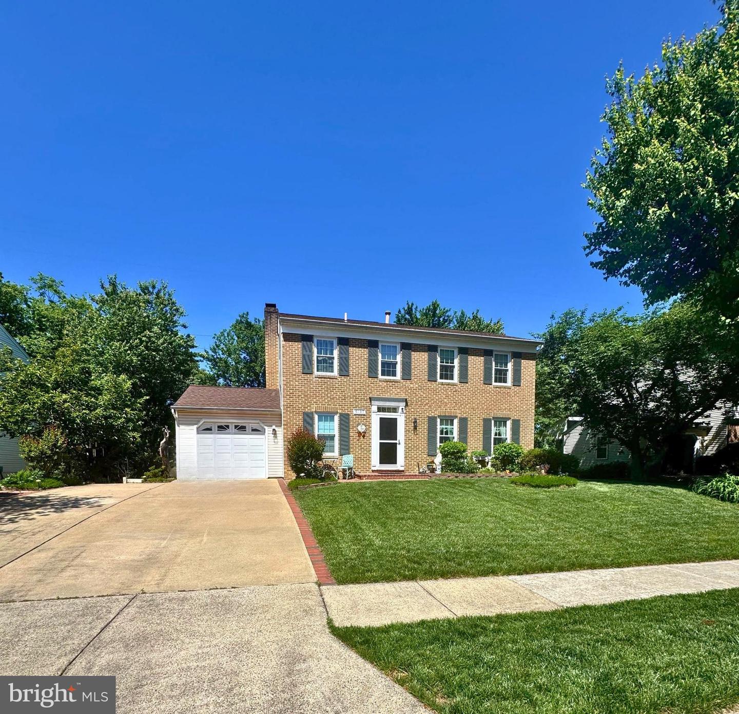 6137 FRANCONIA STATION LN, ALEXANDRIA, Virginia 22310, 5 Bedrooms Bedrooms, ,4 BathroomsBathrooms,Residential,For sale,6137 FRANCONIA STATION LN,VAFX2257322 MLS # VAFX2257322