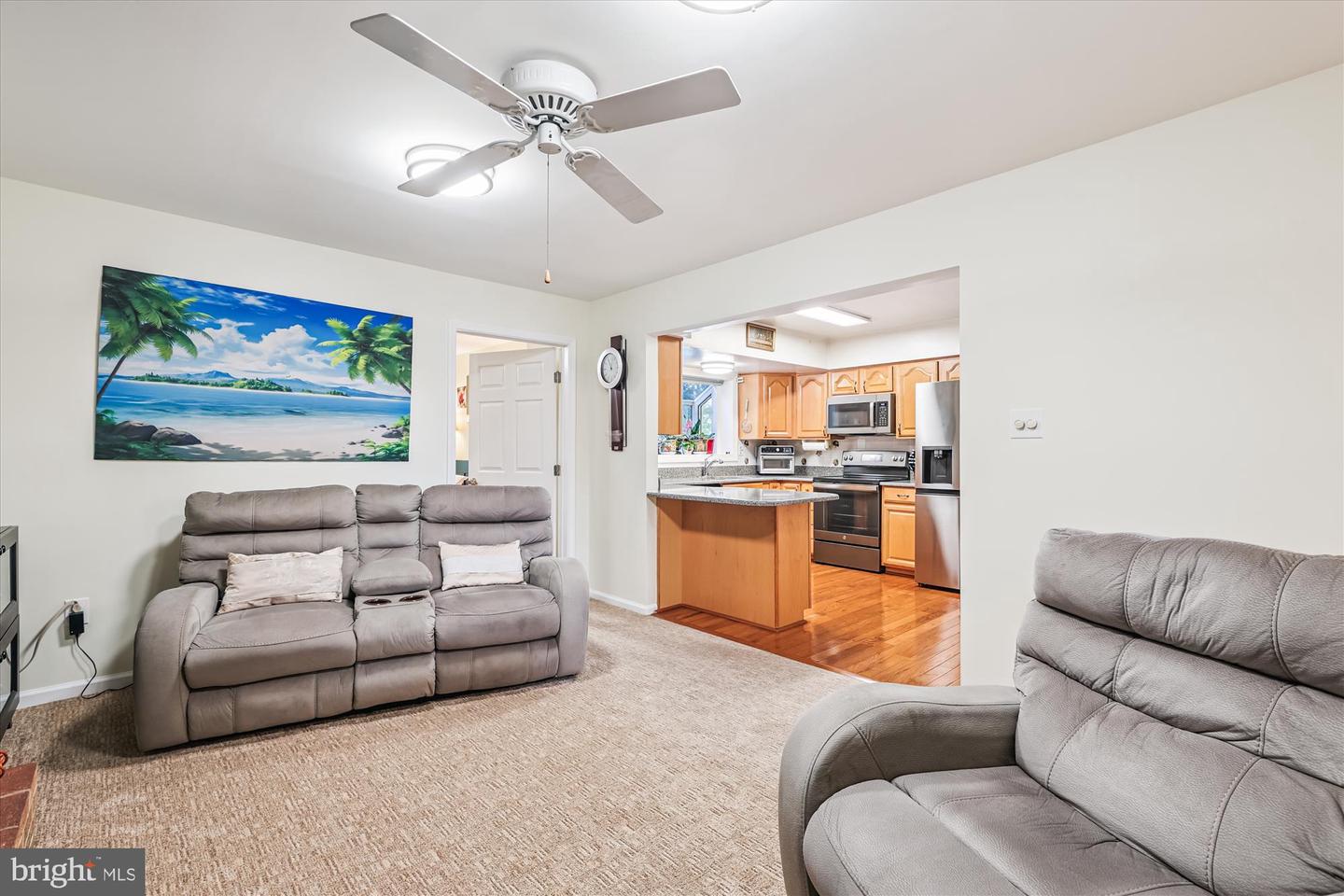 6137 FRANCONIA STATION LN, ALEXANDRIA, Virginia 22310, 5 Bedrooms Bedrooms, ,4 BathroomsBathrooms,Residential,For sale,6137 FRANCONIA STATION LN,VAFX2257322 MLS # VAFX2257322