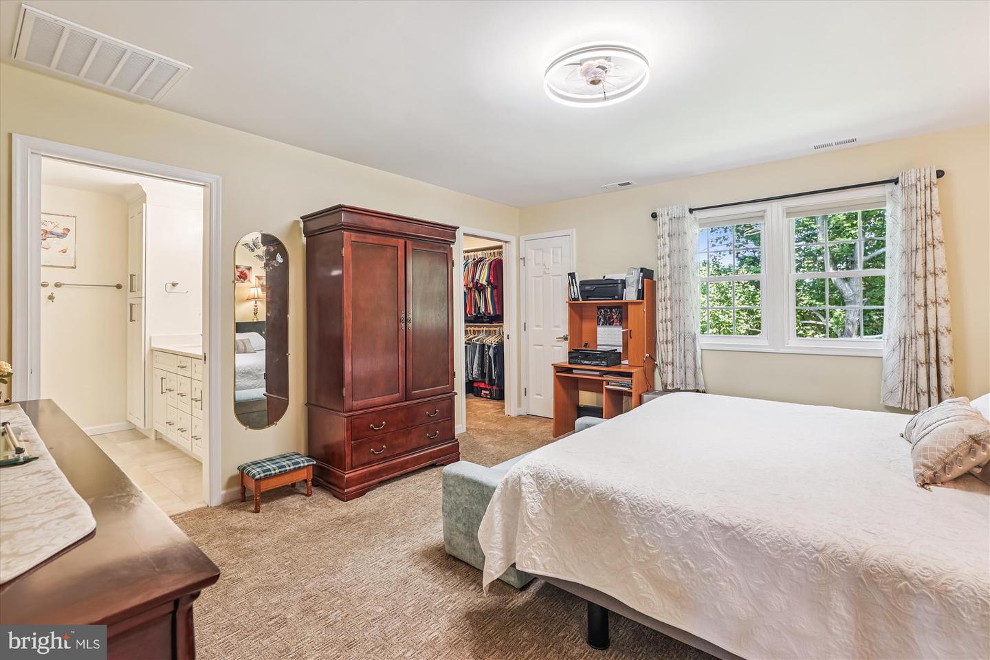 6137 FRANCONIA STATION LN, ALEXANDRIA, Virginia 22310, 5 Bedrooms Bedrooms, ,4 BathroomsBathrooms,Residential,For sale,6137 FRANCONIA STATION LN,VAFX2257322 MLS # VAFX2257322