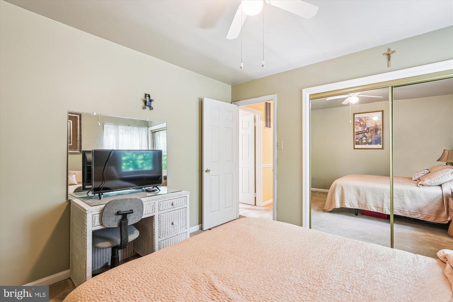 6137 FRANCONIA STATION LN, ALEXANDRIA, Virginia 22310, 5 Bedrooms Bedrooms, ,4 BathroomsBathrooms,Residential,For sale,6137 FRANCONIA STATION LN,VAFX2257322 MLS # VAFX2257322