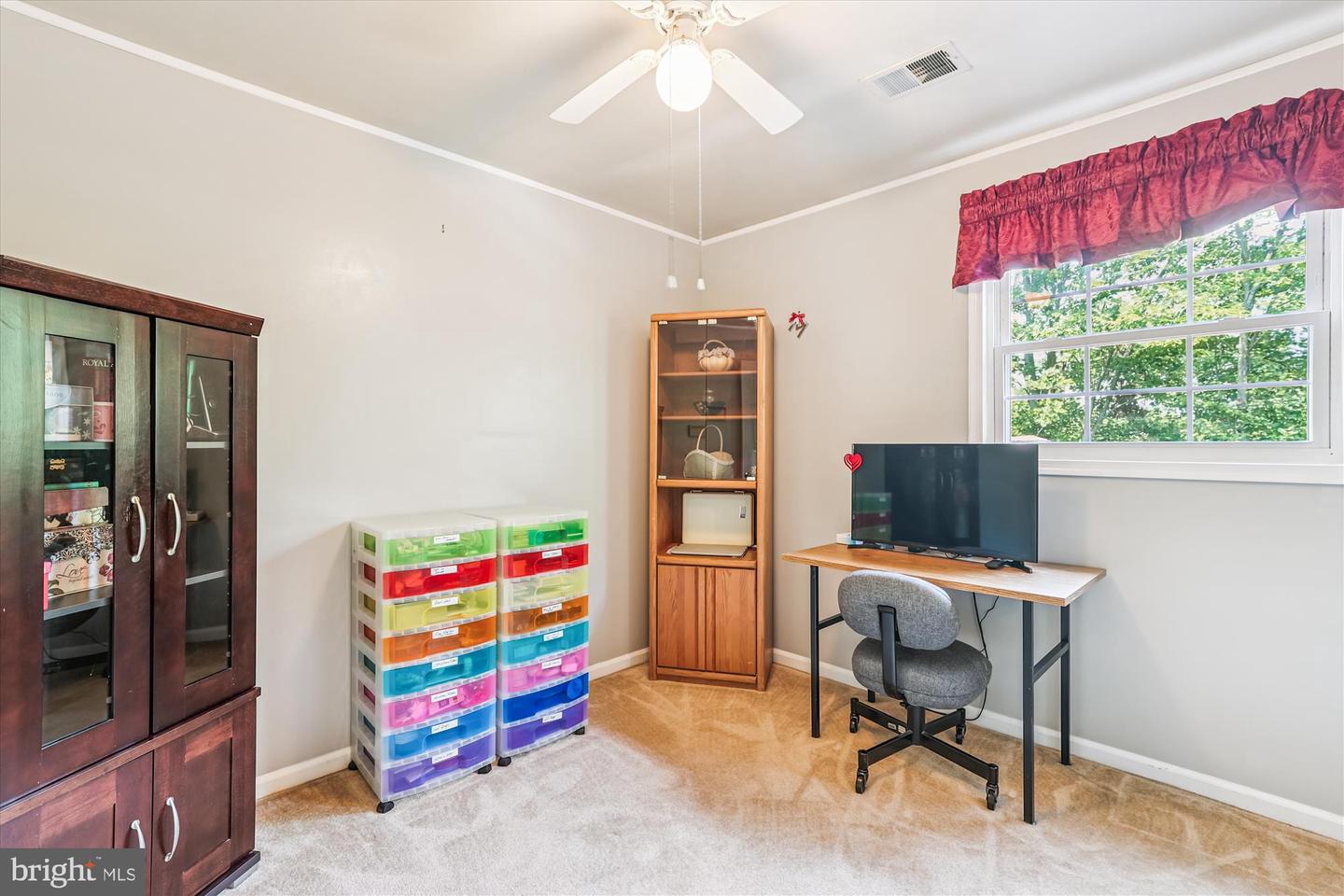 6137 FRANCONIA STATION LN, ALEXANDRIA, Virginia 22310, 5 Bedrooms Bedrooms, ,4 BathroomsBathrooms,Residential,For sale,6137 FRANCONIA STATION LN,VAFX2257322 MLS # VAFX2257322