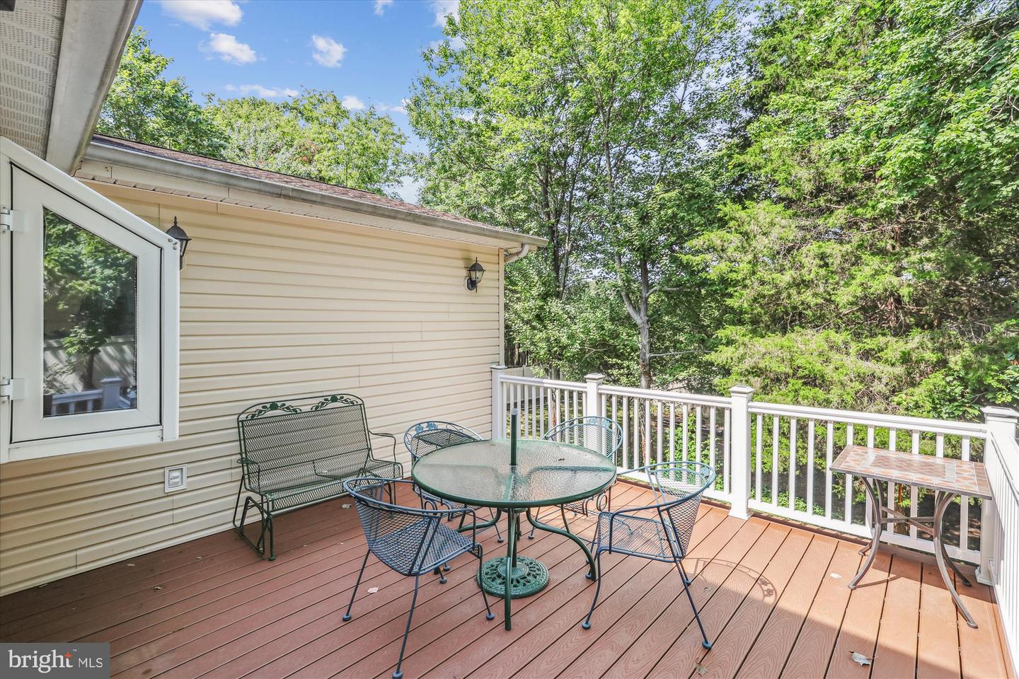 6137 FRANCONIA STATION LN, ALEXANDRIA, Virginia 22310, 5 Bedrooms Bedrooms, ,4 BathroomsBathrooms,Residential,For sale,6137 FRANCONIA STATION LN,VAFX2257322 MLS # VAFX2257322