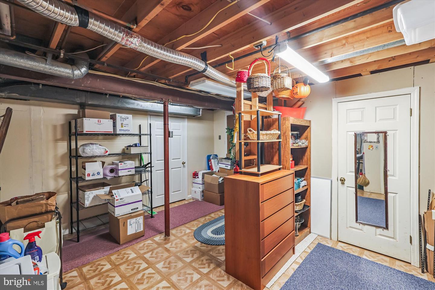 6137 FRANCONIA STATION LN, ALEXANDRIA, Virginia 22310, 5 Bedrooms Bedrooms, ,4 BathroomsBathrooms,Residential,For sale,6137 FRANCONIA STATION LN,VAFX2257322 MLS # VAFX2257322