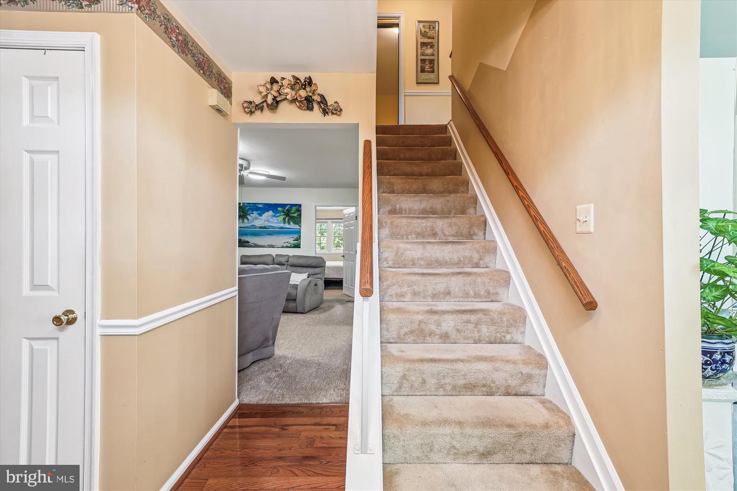 6137 FRANCONIA STATION LN, ALEXANDRIA, Virginia 22310, 5 Bedrooms Bedrooms, ,4 BathroomsBathrooms,Residential,For sale,6137 FRANCONIA STATION LN,VAFX2257322 MLS # VAFX2257322