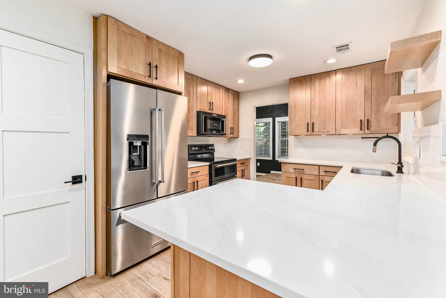 132 E MEADOWLAND LN, STERLING, Virginia 20164, 4 Bedrooms Bedrooms, ,3 BathroomsBathrooms,Residential,For sale,132 E MEADOWLAND LN,VALO2103104 MLS # VALO2103104