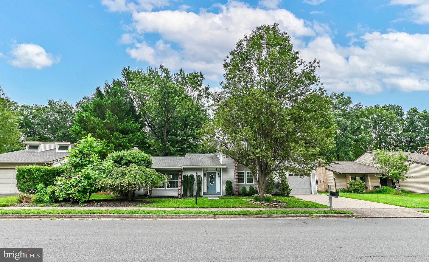 132 E MEADOWLAND LN, STERLING, Virginia 20164, 4 Bedrooms Bedrooms, ,3 BathroomsBathrooms,Residential,For sale,132 E MEADOWLAND LN,VALO2103104 MLS # VALO2103104