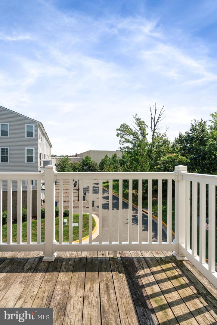 14844 MASON CREEK CIR, WOODBRIDGE, Virginia 22191, 3 Bedrooms Bedrooms, 5 Rooms Rooms,2 BathroomsBathrooms,Residential,For sale,14844 MASON CREEK CIR,VAPW2099944 MLS # VAPW2099944