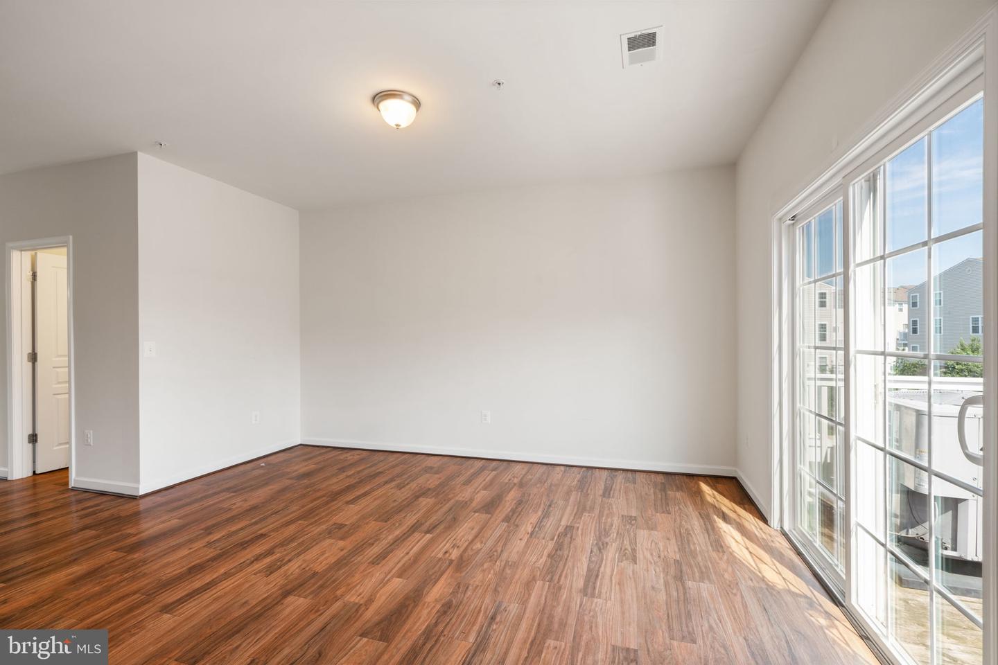 14844 MASON CREEK CIR, WOODBRIDGE, Virginia 22191, 3 Bedrooms Bedrooms, 5 Rooms Rooms,2 BathroomsBathrooms,Residential,For sale,14844 MASON CREEK CIR,VAPW2099944 MLS # VAPW2099944