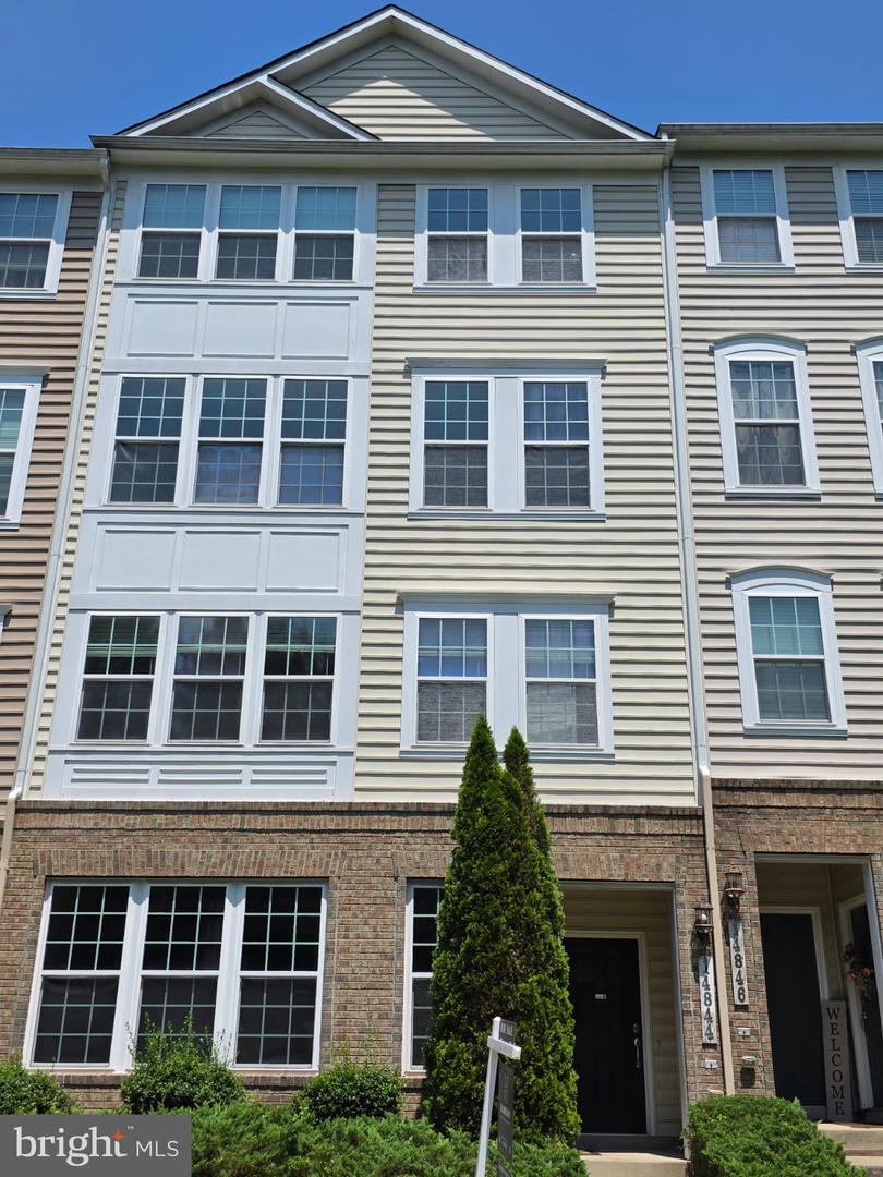 14844 MASON CREEK CIR, WOODBRIDGE, Virginia 22191, 3 Bedrooms Bedrooms, 5 Rooms Rooms,2 BathroomsBathrooms,Residential,For sale,14844 MASON CREEK CIR,VAPW2099944 MLS # VAPW2099944