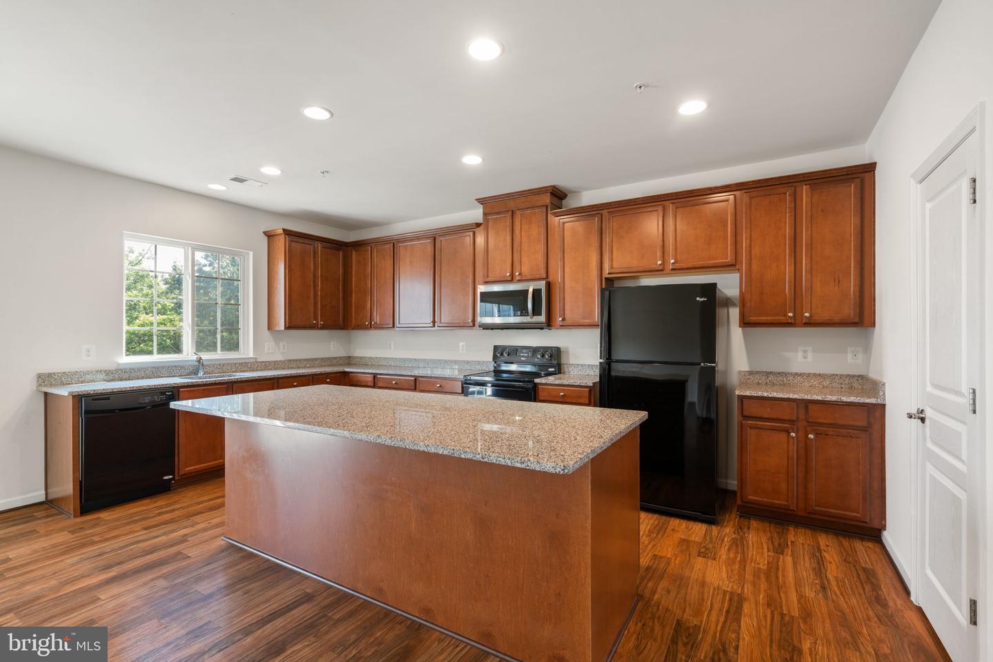 14844 MASON CREEK CIR, WOODBRIDGE, Virginia 22191, 3 Bedrooms Bedrooms, 5 Rooms Rooms,2 BathroomsBathrooms,Residential,For sale,14844 MASON CREEK CIR,VAPW2099944 MLS # VAPW2099944