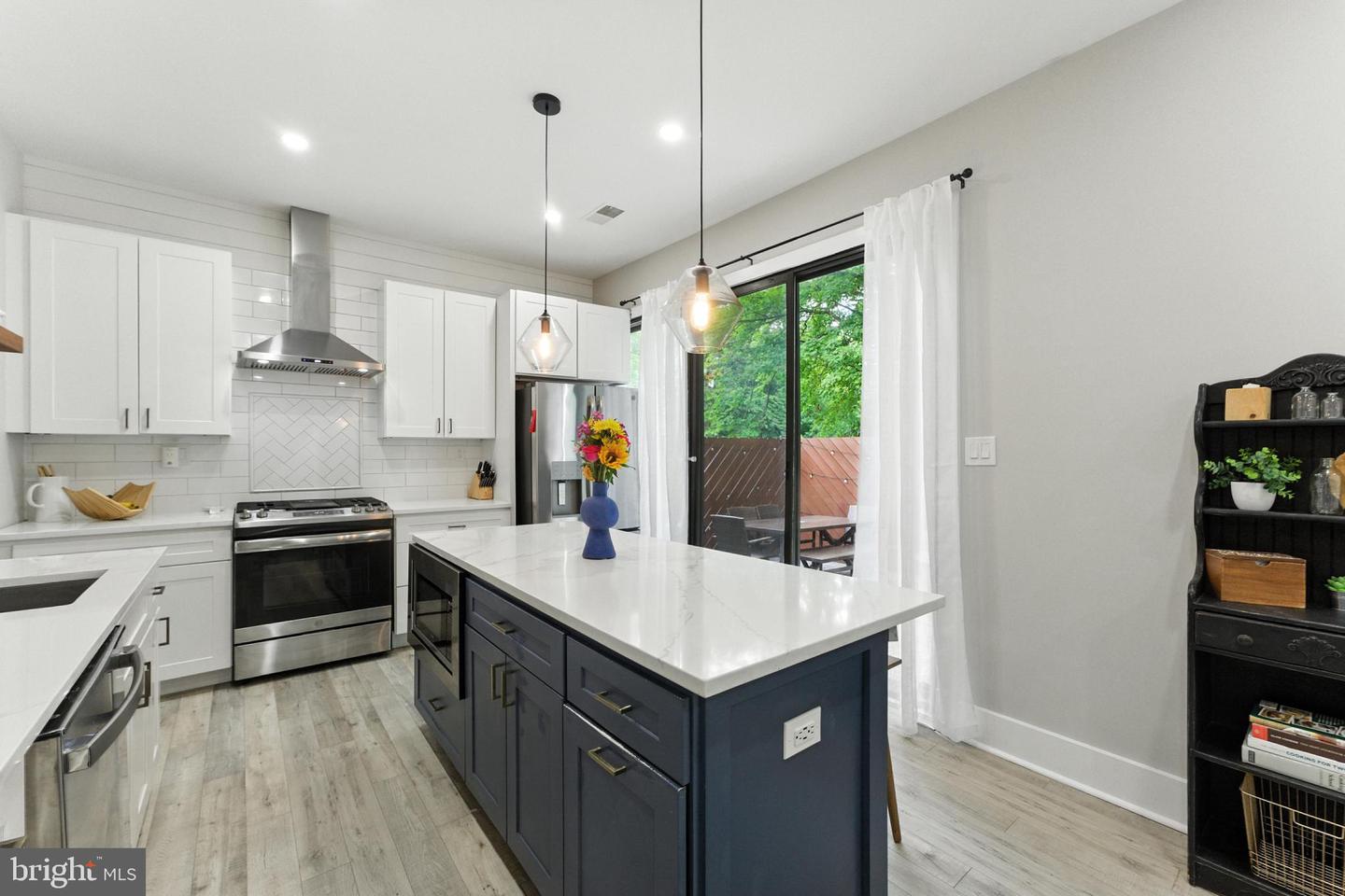 2498 PAXTON ST, WOODBRIDGE, Virginia 22192, 3 Bedrooms Bedrooms, ,2 BathroomsBathrooms,Residential,For sale,2498 PAXTON ST,VAPW2100010 MLS # VAPW2100010
