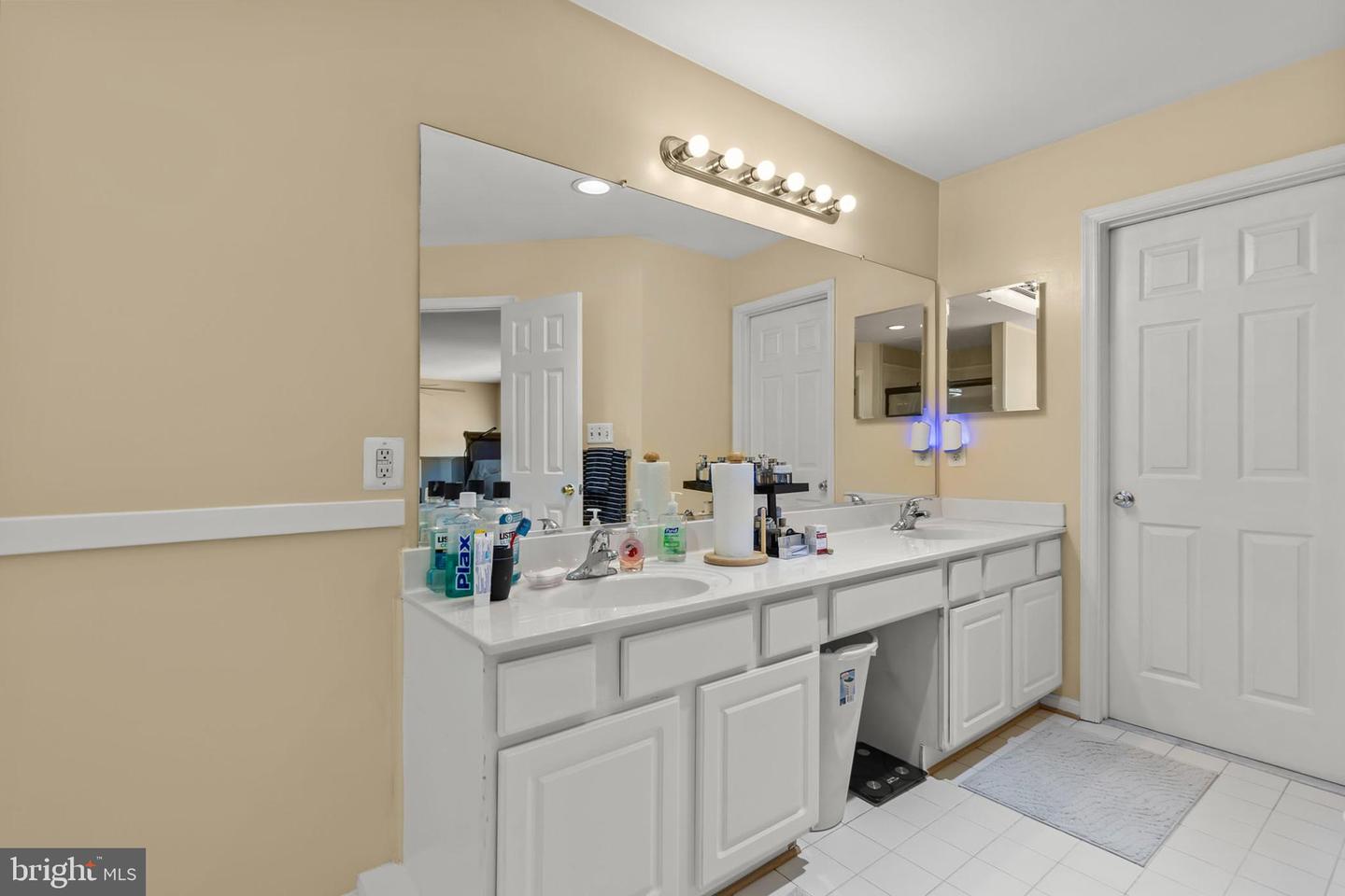 114 NASSAU DR, WINCHESTER, Virginia 22602, 4 Bedrooms Bedrooms, ,3 BathroomsBathrooms,Residential,For sale,114 NASSAU DR,VAFV2035682 MLS # VAFV2035682