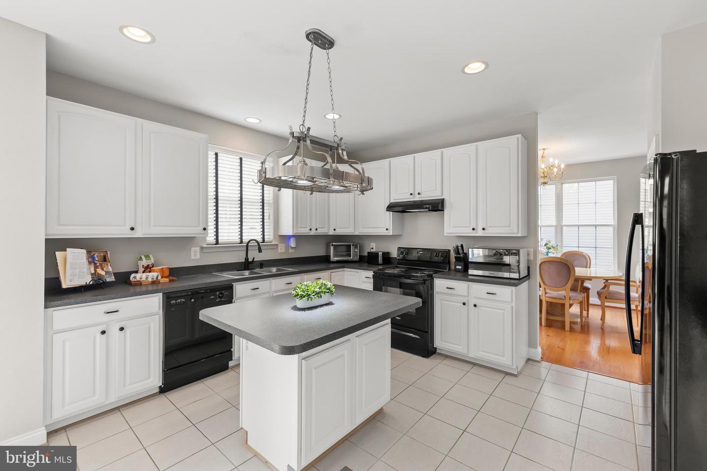114 NASSAU DR, WINCHESTER, Virginia 22602, 4 Bedrooms Bedrooms, ,3 BathroomsBathrooms,Residential,For sale,114 NASSAU DR,VAFV2035682 MLS # VAFV2035682