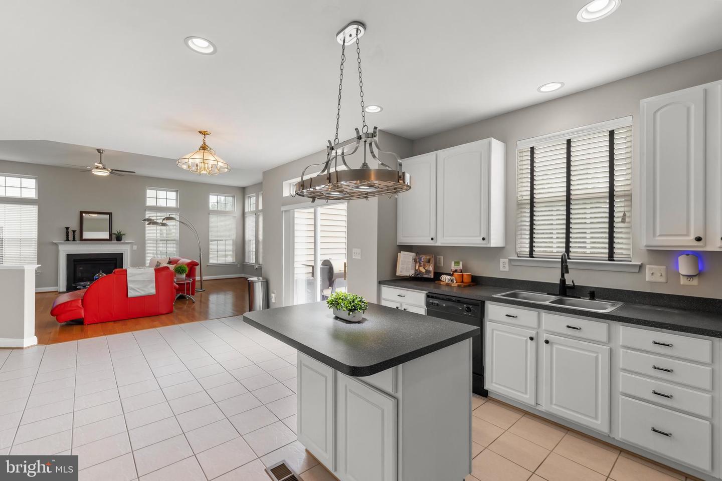 114 NASSAU DR, WINCHESTER, Virginia 22602, 4 Bedrooms Bedrooms, ,3 BathroomsBathrooms,Residential,For sale,114 NASSAU DR,VAFV2035682 MLS # VAFV2035682