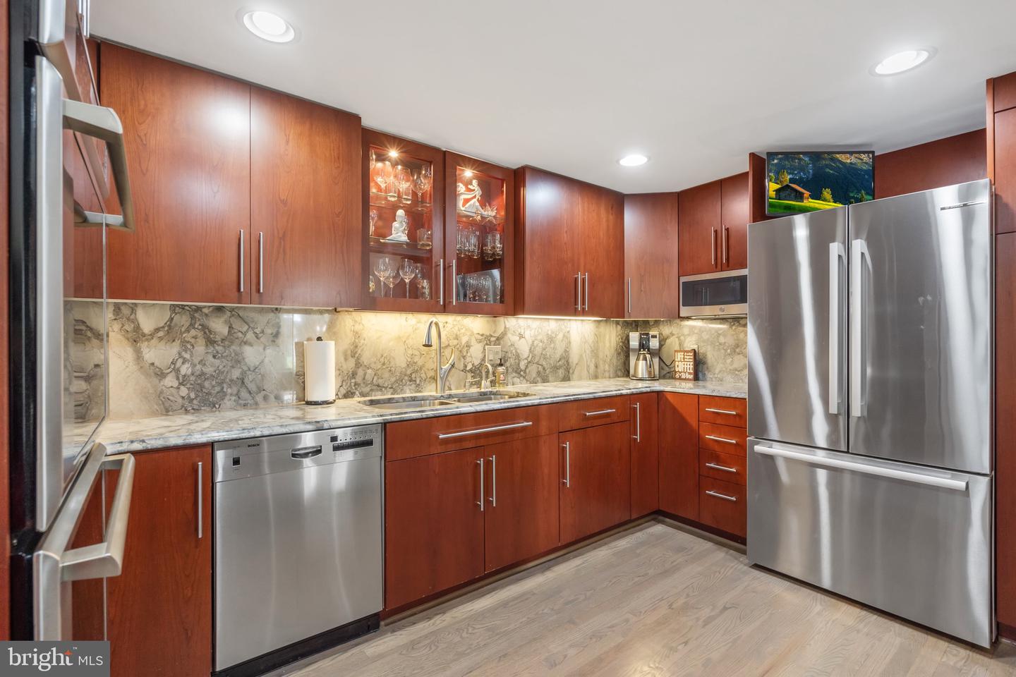 10332 ECLIPSE LN, GREAT FALLS, Virginia 22066, 6 Bedrooms Bedrooms, ,4 BathroomsBathrooms,Residential,For sale,10332 ECLIPSE LN,VAFX2257960 MLS # VAFX2257960
