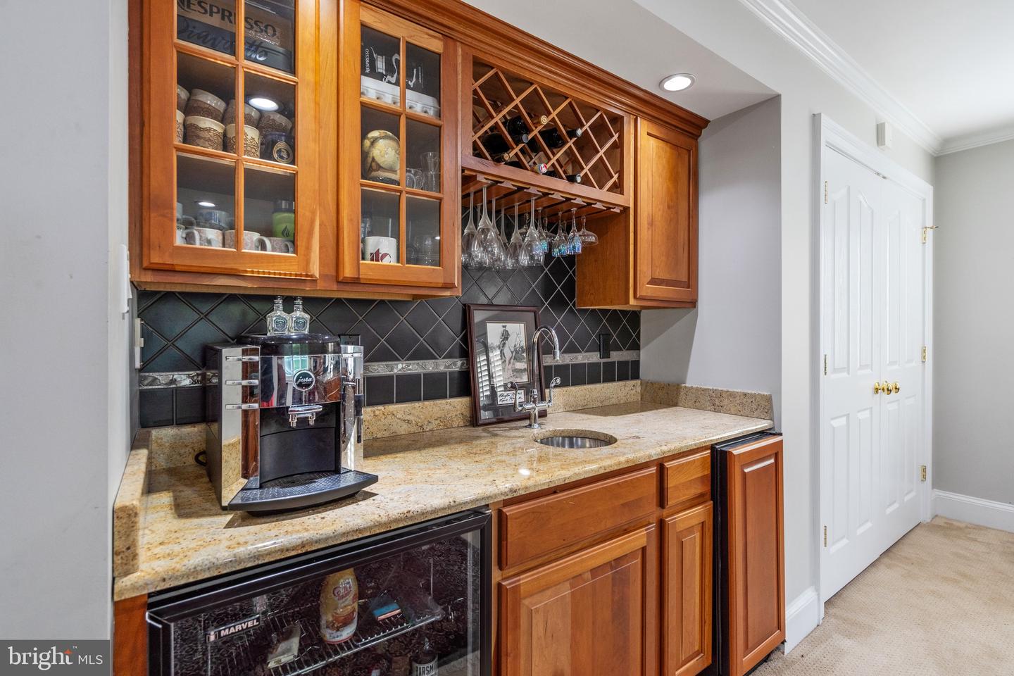 10332 ECLIPSE LN, GREAT FALLS, Virginia 22066, 6 Bedrooms Bedrooms, ,4 BathroomsBathrooms,Residential,For sale,10332 ECLIPSE LN,VAFX2257960 MLS # VAFX2257960