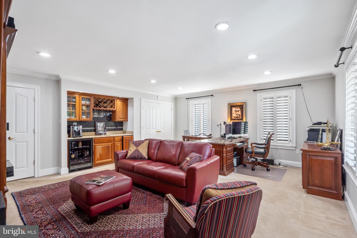 10332 ECLIPSE LN, GREAT FALLS, Virginia 22066, 6 Bedrooms Bedrooms, ,4 BathroomsBathrooms,Residential,For sale,10332 ECLIPSE LN,VAFX2257960 MLS # VAFX2257960