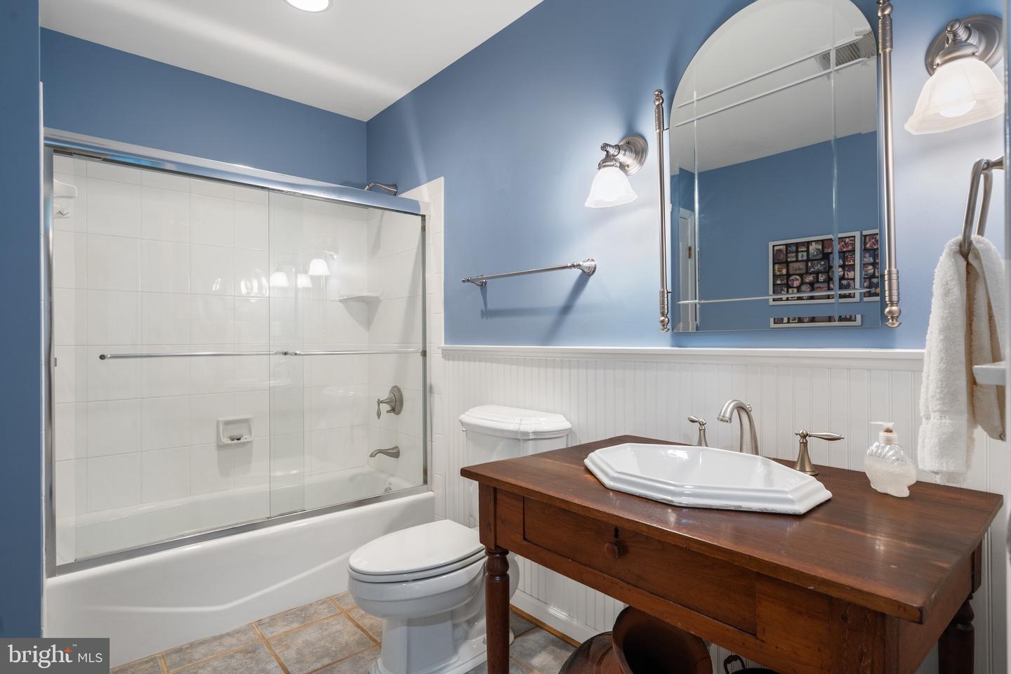 10332 ECLIPSE LN, GREAT FALLS, Virginia 22066, 6 Bedrooms Bedrooms, ,4 BathroomsBathrooms,Residential,For sale,10332 ECLIPSE LN,VAFX2257960 MLS # VAFX2257960