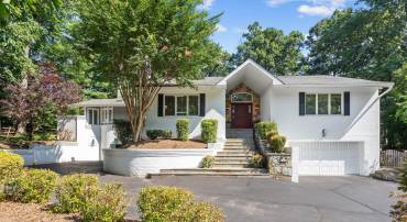 10332 ECLIPSE LN, GREAT FALLS, Virginia 22066, 6 Bedrooms Bedrooms, ,4 BathroomsBathrooms,Residential,For sale,10332 ECLIPSE LN,VAFX2257960 MLS # VAFX2257960