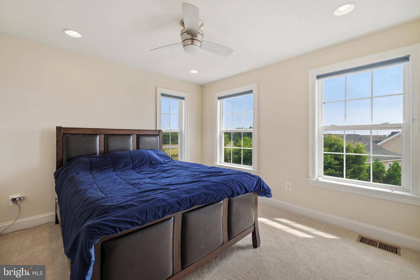 42612 HARDAGE TER, ASHBURN, Virginia 20148, 3 Bedrooms Bedrooms, ,2 BathroomsBathrooms,Residential,For sale,42612 HARDAGE TER,VALO2103300 MLS # VALO2103300