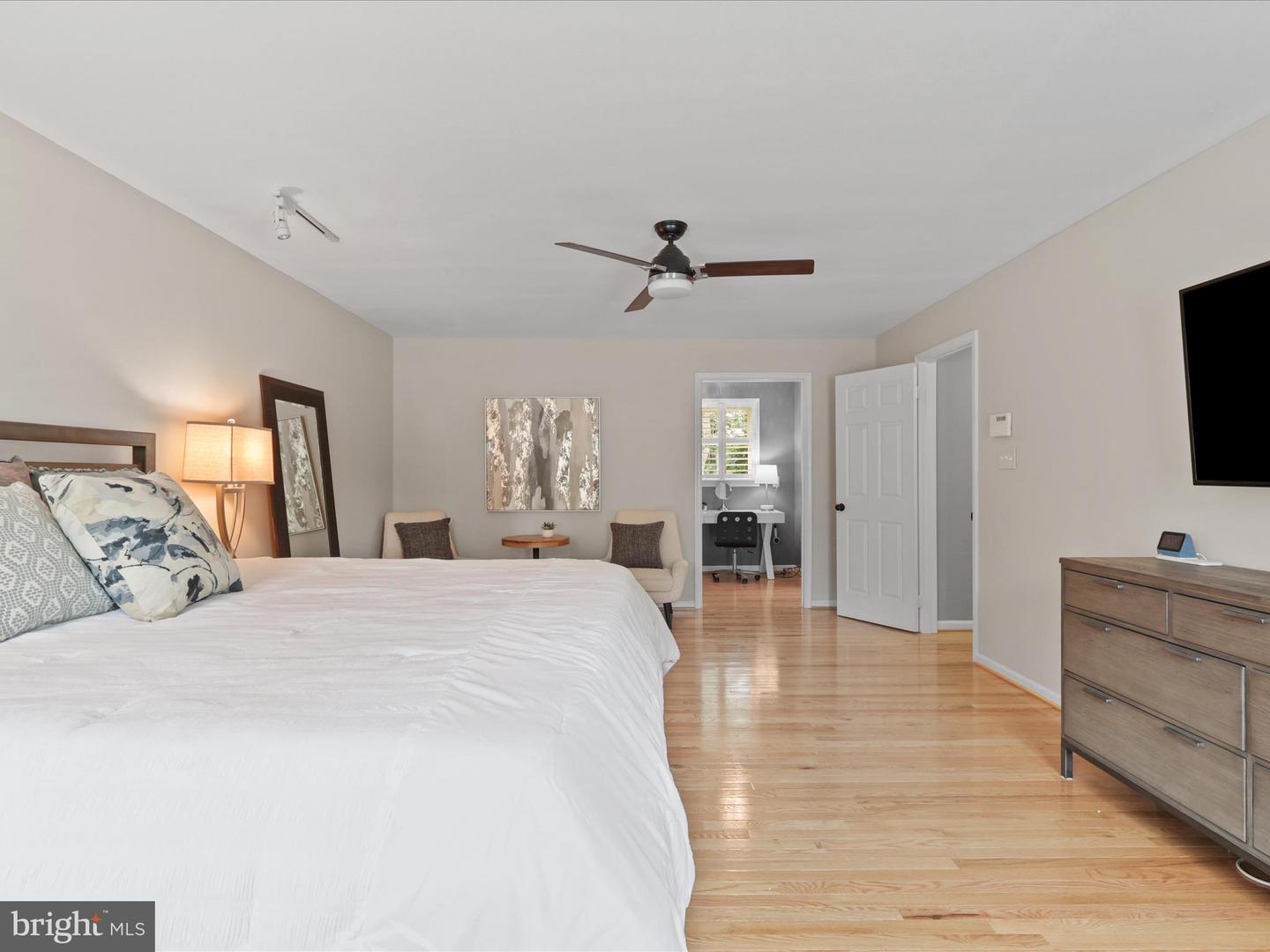 10809 FIELDWOOD DR, FAIRFAX, Virginia 22030, 6 Bedrooms Bedrooms, ,4 BathroomsBathrooms,Residential,For sale,10809 FIELDWOOD DR,VAFX2258034 MLS # VAFX2258034