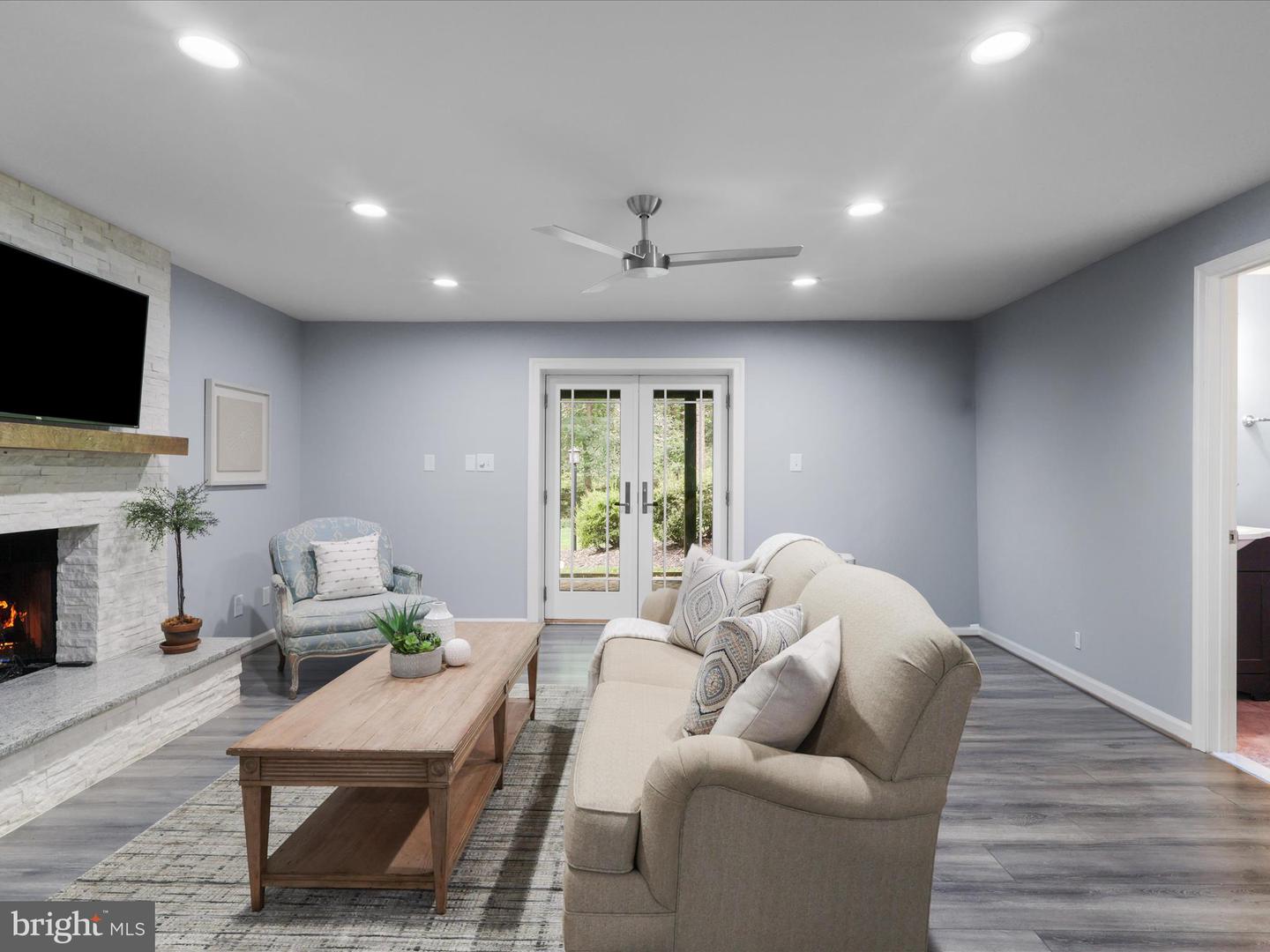 10809 FIELDWOOD DR, FAIRFAX, Virginia 22030, 6 Bedrooms Bedrooms, ,4 BathroomsBathrooms,Residential,For sale,10809 FIELDWOOD DR,VAFX2258034 MLS # VAFX2258034