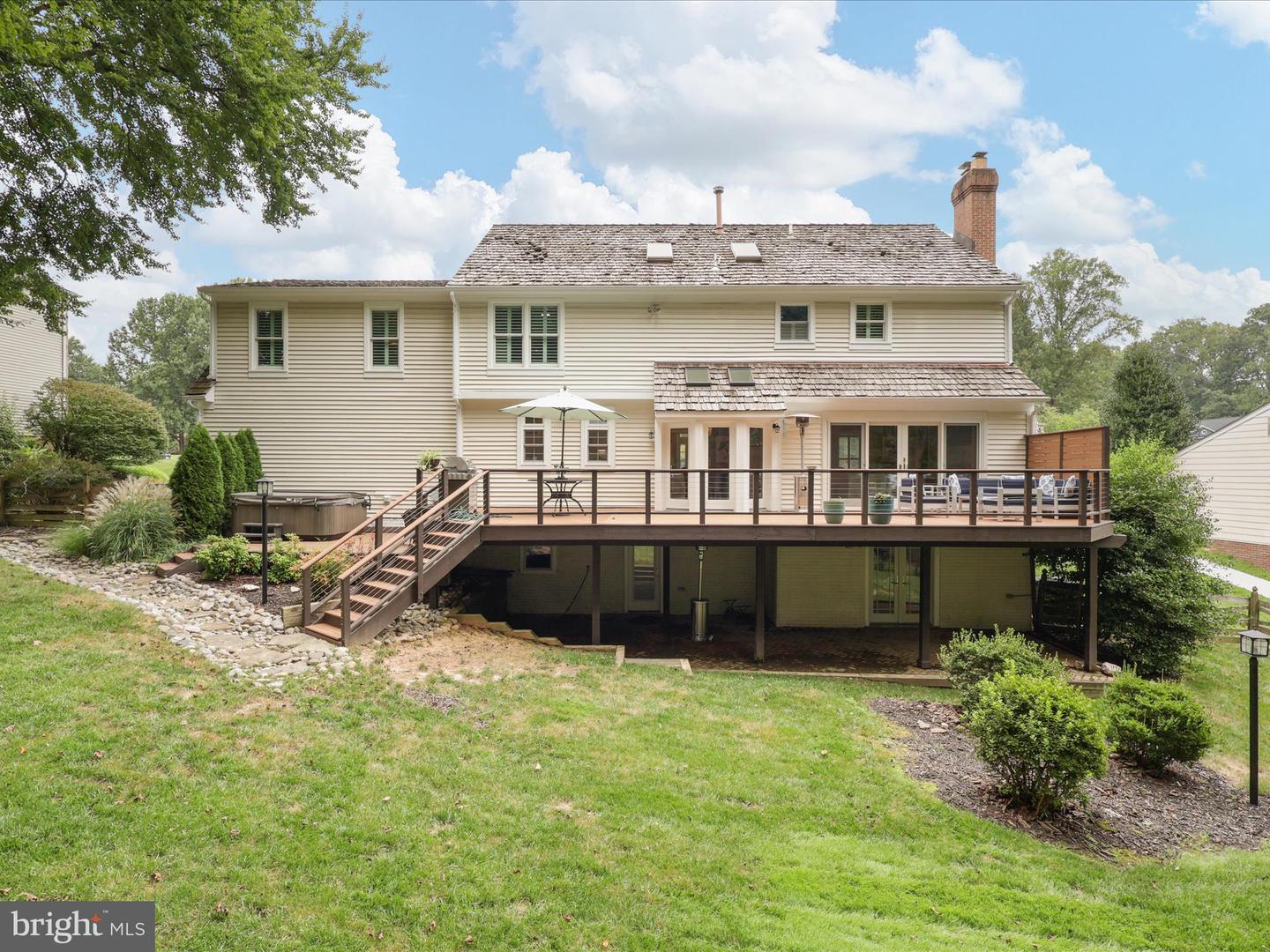 10809 FIELDWOOD DR, FAIRFAX, Virginia 22030, 6 Bedrooms Bedrooms, ,4 BathroomsBathrooms,Residential,For sale,10809 FIELDWOOD DR,VAFX2258034 MLS # VAFX2258034