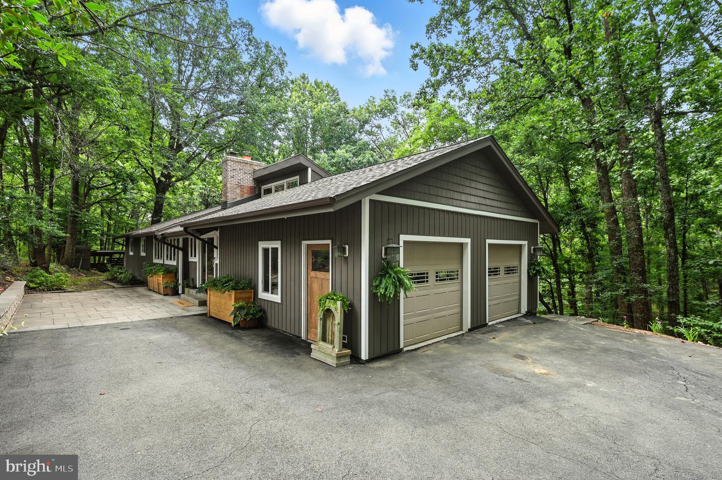 2919 JACKSON DR, HAYMARKET, Virginia 20169, 4 Bedrooms Bedrooms, ,2 BathroomsBathrooms,Residential,For sale,2919 JACKSON DR,VAPW2100194 MLS # VAPW2100194