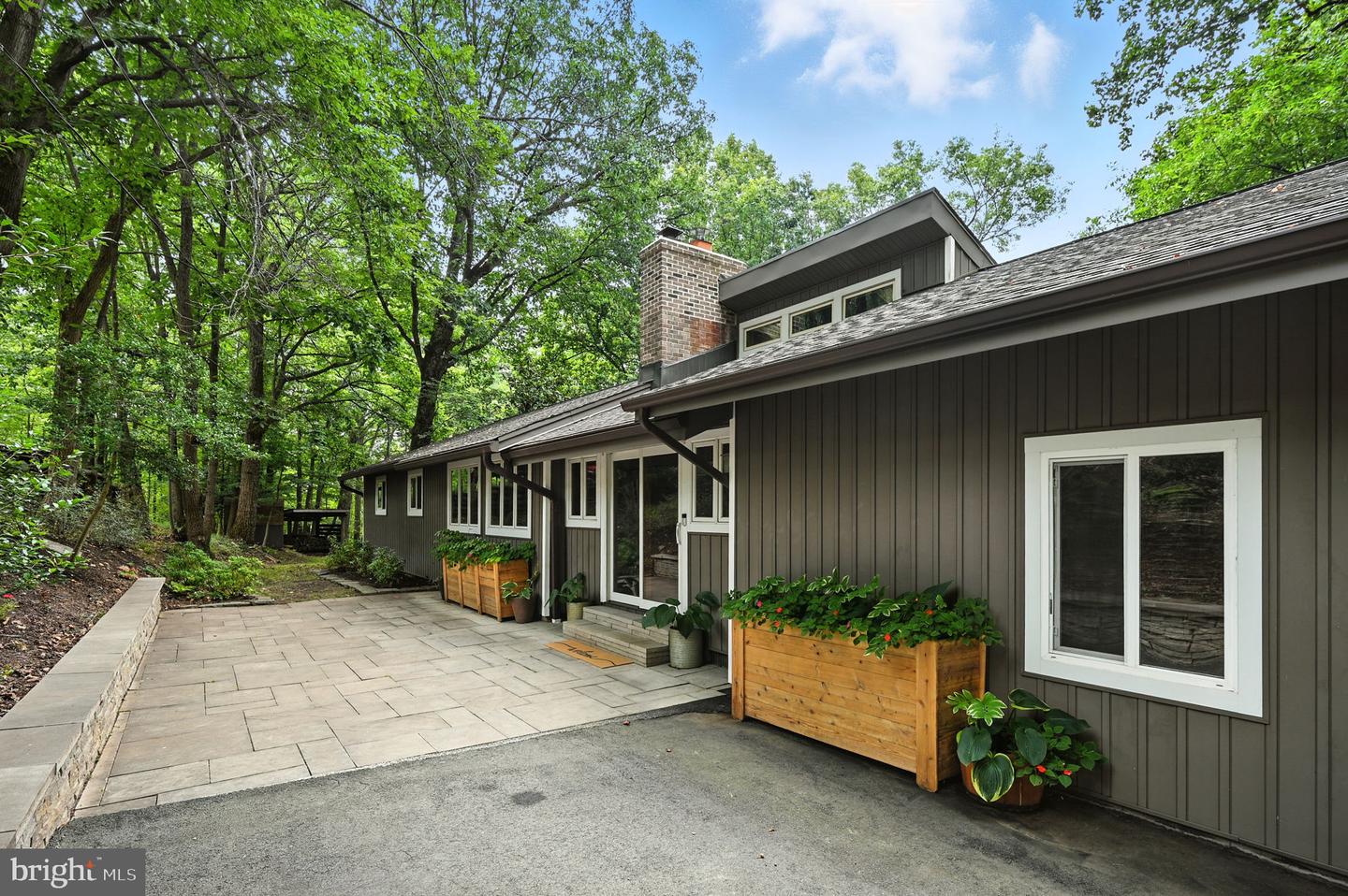 2919 JACKSON DR, HAYMARKET, Virginia 20169, 4 Bedrooms Bedrooms, ,2 BathroomsBathrooms,Residential,For sale,2919 JACKSON DR,VAPW2100194 MLS # VAPW2100194