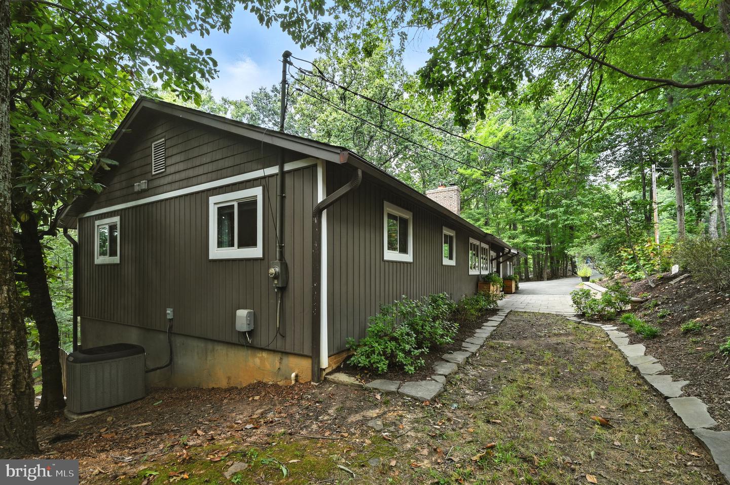 2919 JACKSON DR, HAYMARKET, Virginia 20169, 4 Bedrooms Bedrooms, ,2 BathroomsBathrooms,Residential,For sale,2919 JACKSON DR,VAPW2100194 MLS # VAPW2100194
