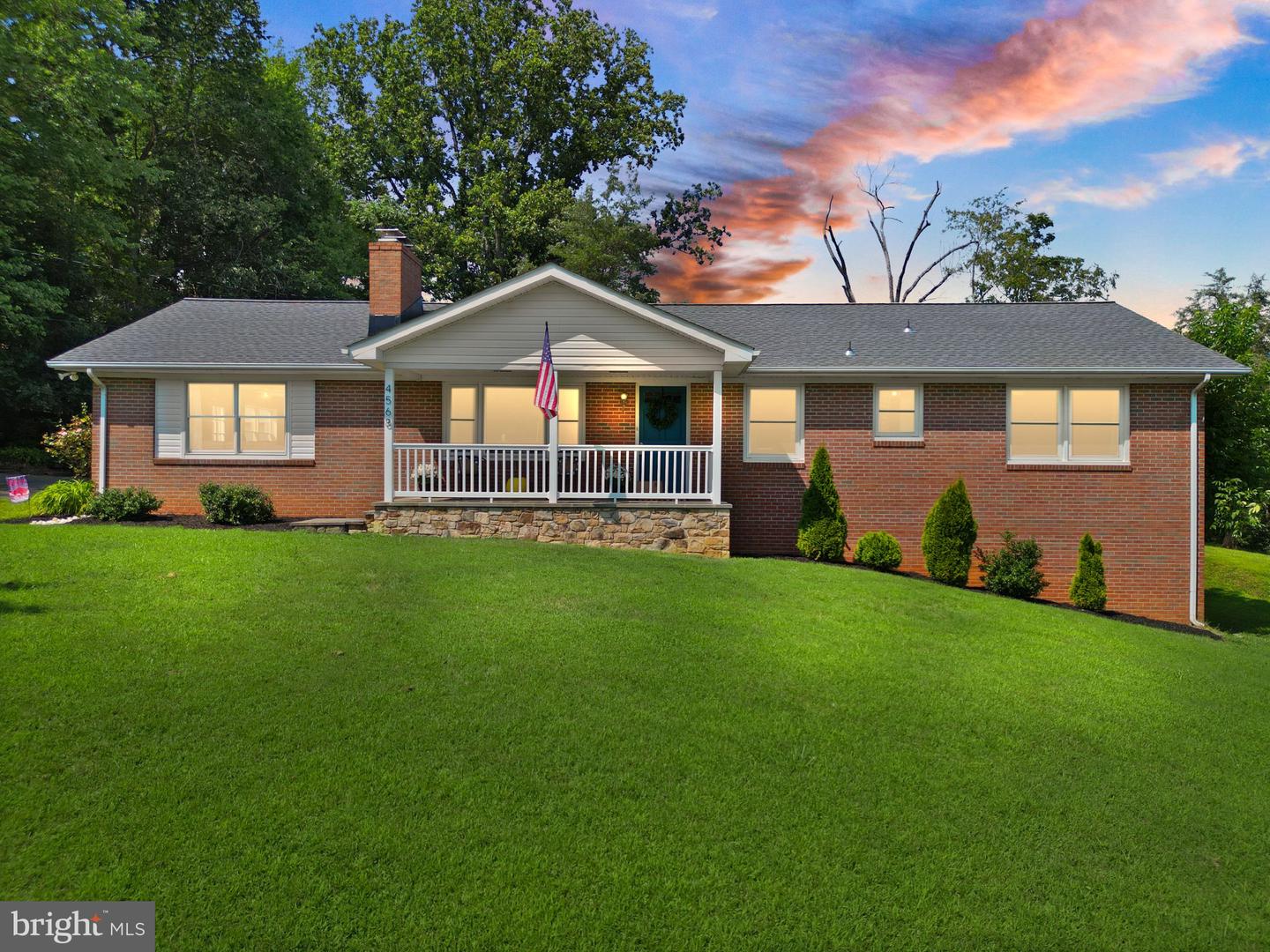 4568 BROKEN HILLS RD, WARRENTON, Virginia 20187, 3 Bedrooms Bedrooms, 5 Rooms Rooms,2 BathroomsBathrooms,Residential,For sale,4568 BROKEN HILLS RD,VAFQ2017652 MLS # VAFQ2017652