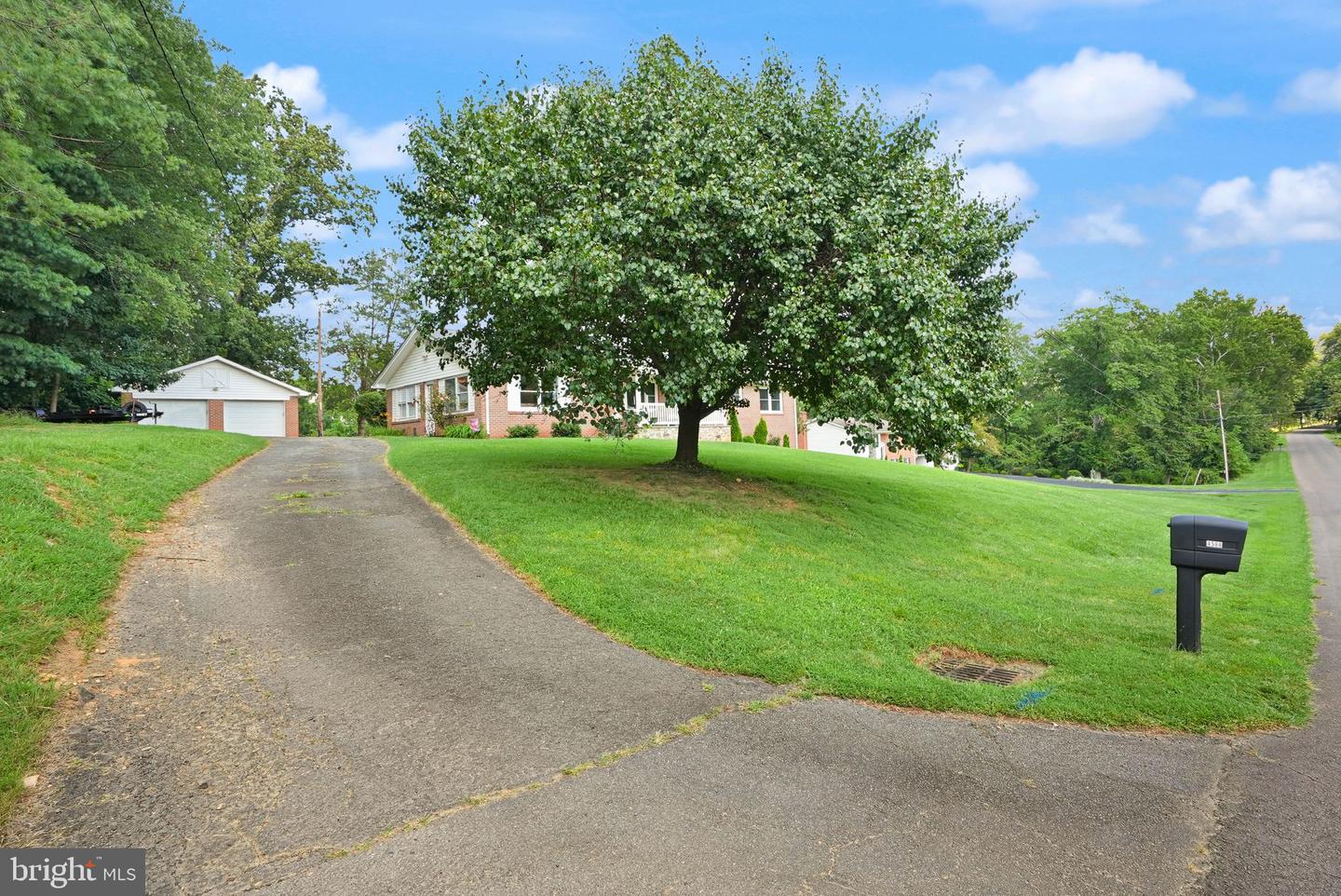 4568 BROKEN HILLS RD, WARRENTON, Virginia 20187, 3 Bedrooms Bedrooms, 5 Rooms Rooms,2 BathroomsBathrooms,Residential,For sale,4568 BROKEN HILLS RD,VAFQ2017652 MLS # VAFQ2017652