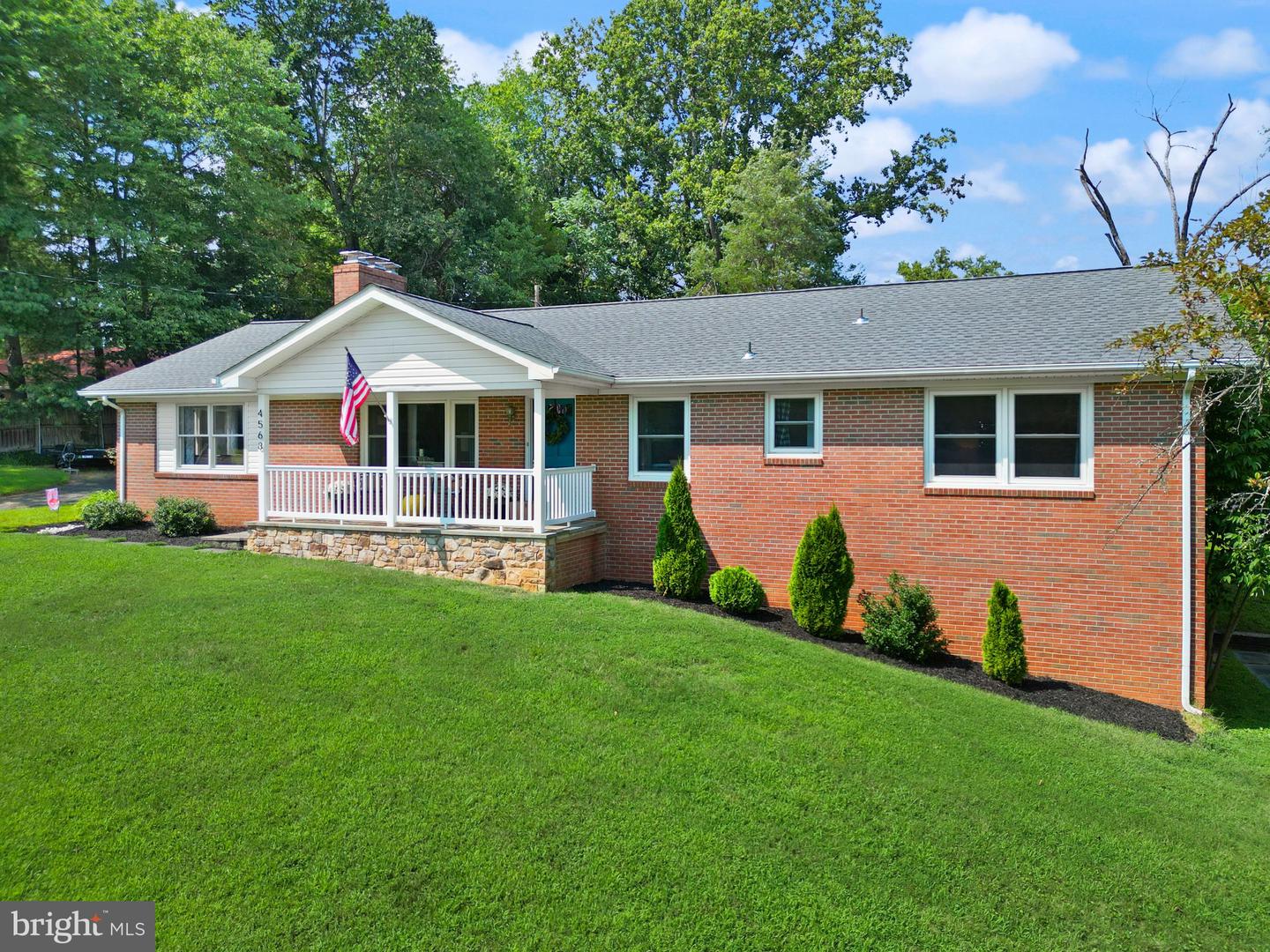 4568 BROKEN HILLS RD, WARRENTON, Virginia 20187, 3 Bedrooms Bedrooms, 5 Rooms Rooms,2 BathroomsBathrooms,Residential,For sale,4568 BROKEN HILLS RD,VAFQ2017652 MLS # VAFQ2017652