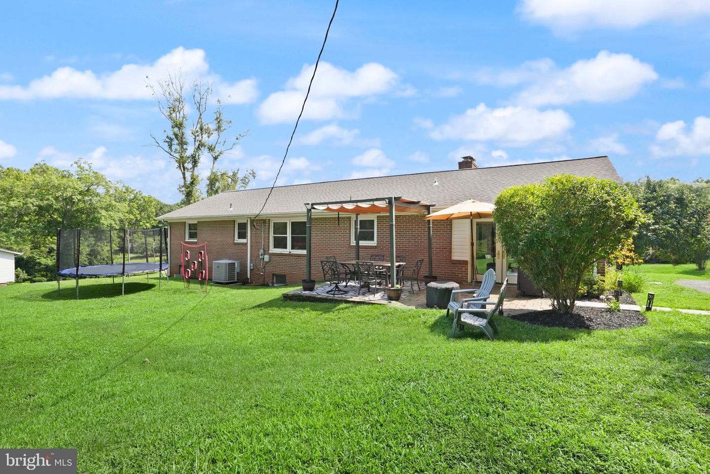 4568 BROKEN HILLS RD, WARRENTON, Virginia 20187, 3 Bedrooms Bedrooms, 5 Rooms Rooms,2 BathroomsBathrooms,Residential,For sale,4568 BROKEN HILLS RD,VAFQ2017652 MLS # VAFQ2017652
