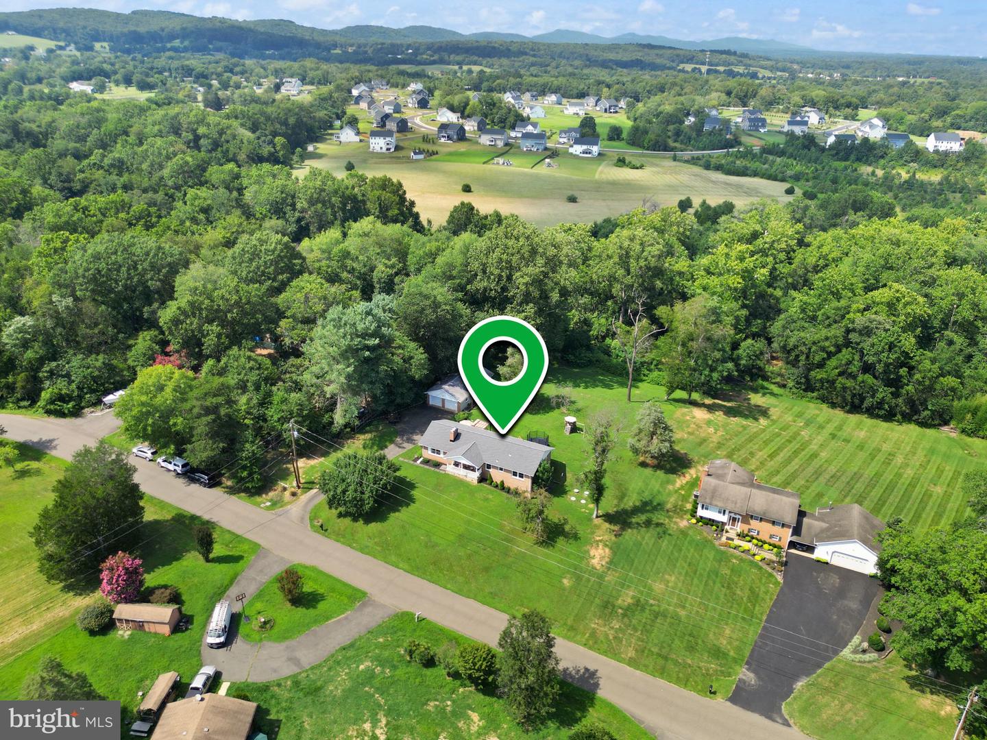 4568 BROKEN HILLS RD, WARRENTON, Virginia 20187, 3 Bedrooms Bedrooms, 5 Rooms Rooms,2 BathroomsBathrooms,Residential,For sale,4568 BROKEN HILLS RD,VAFQ2017652 MLS # VAFQ2017652