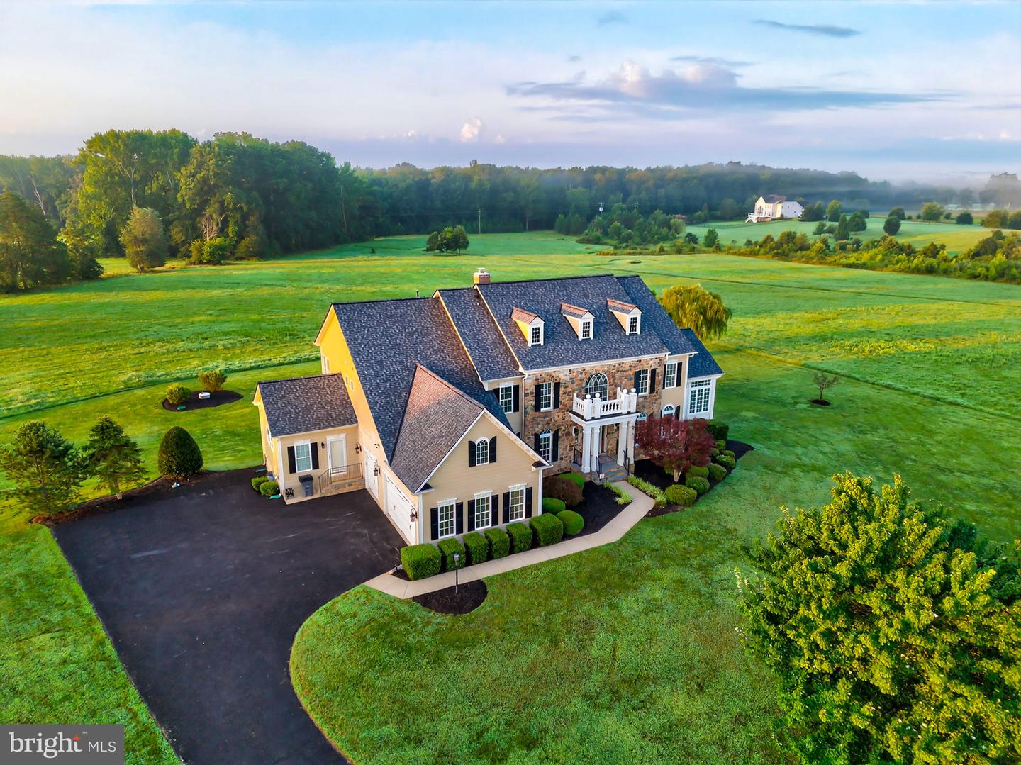 10895 JUSTABOUT FARMS LN, NOKESVILLE, Virginia 20181, 5 Bedrooms Bedrooms, ,5 BathroomsBathrooms,Residential,For sale,10895 JUSTABOUT FARMS LN,VAPW2100204 MLS # VAPW2100204