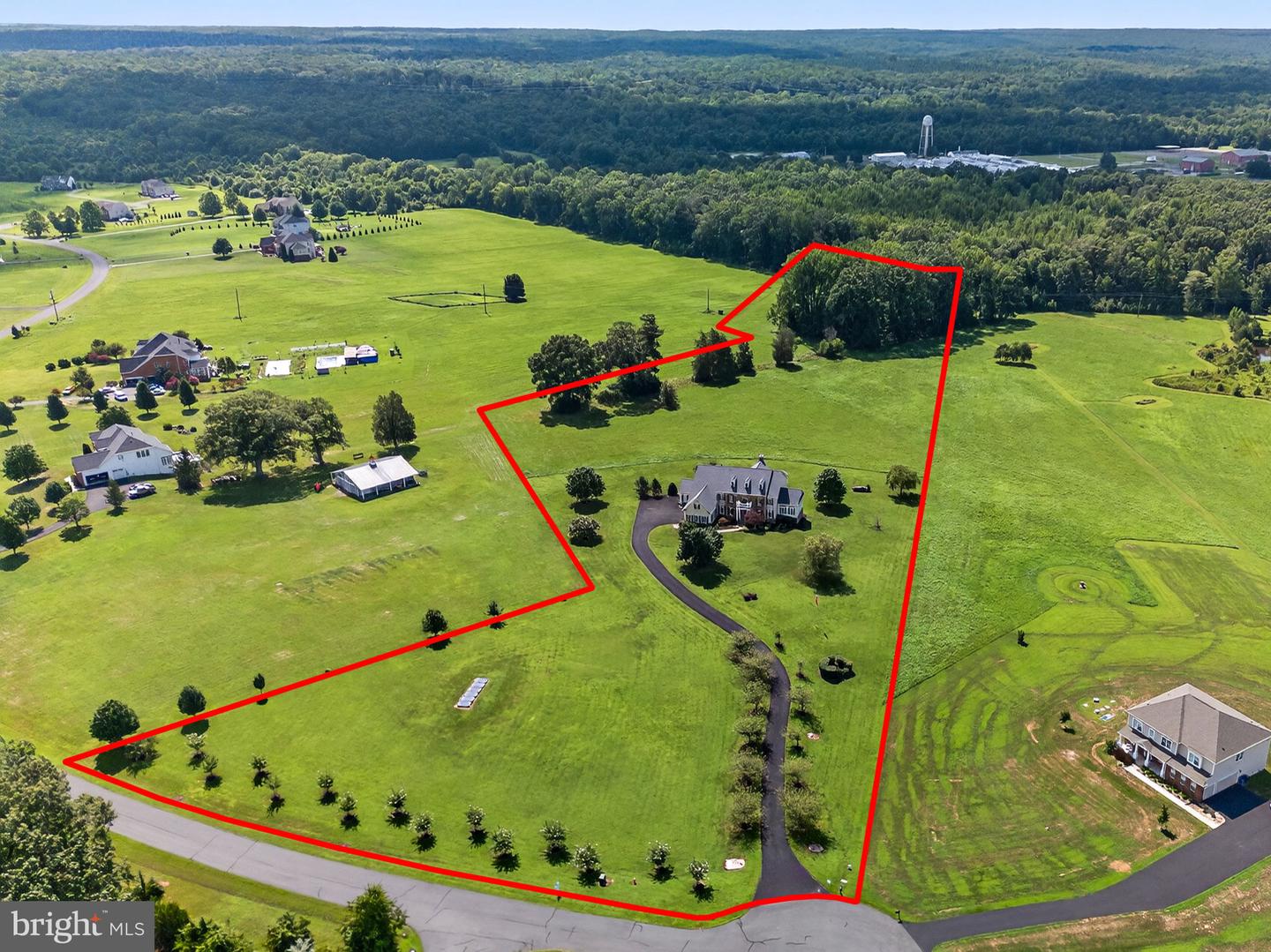 10895 JUSTABOUT FARMS LN, NOKESVILLE, Virginia 20181, 5 Bedrooms Bedrooms, ,5 BathroomsBathrooms,Residential,For sale,10895 JUSTABOUT FARMS LN,VAPW2100204 MLS # VAPW2100204