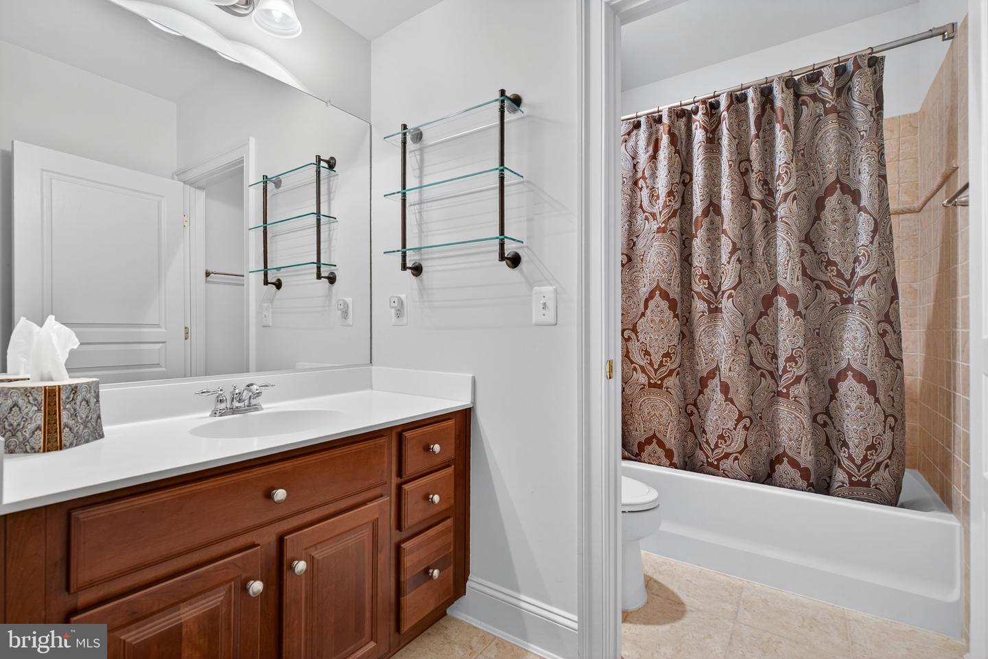 10895 JUSTABOUT FARMS LN, NOKESVILLE, Virginia 20181, 5 Bedrooms Bedrooms, ,5 BathroomsBathrooms,Residential,For sale,10895 JUSTABOUT FARMS LN,VAPW2100204 MLS # VAPW2100204
